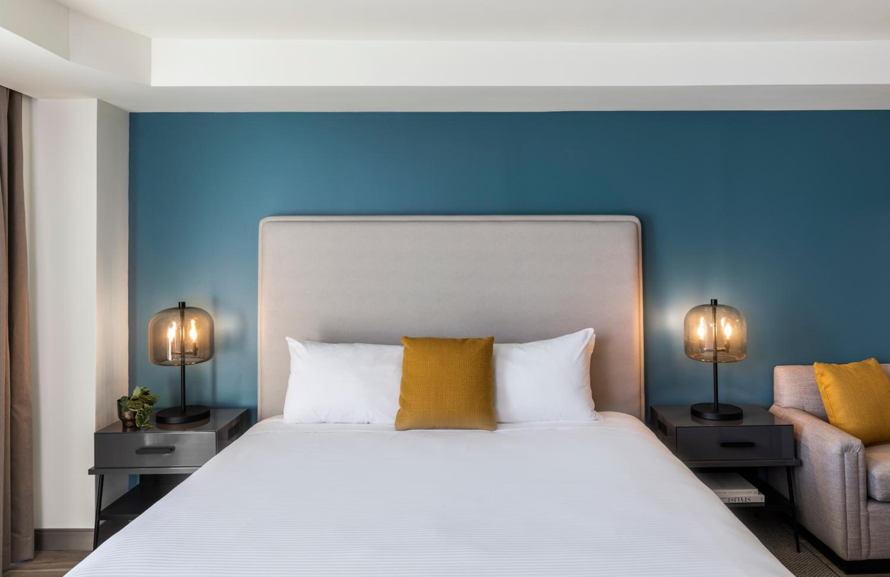 Standard 1 King Bed - Photo 5