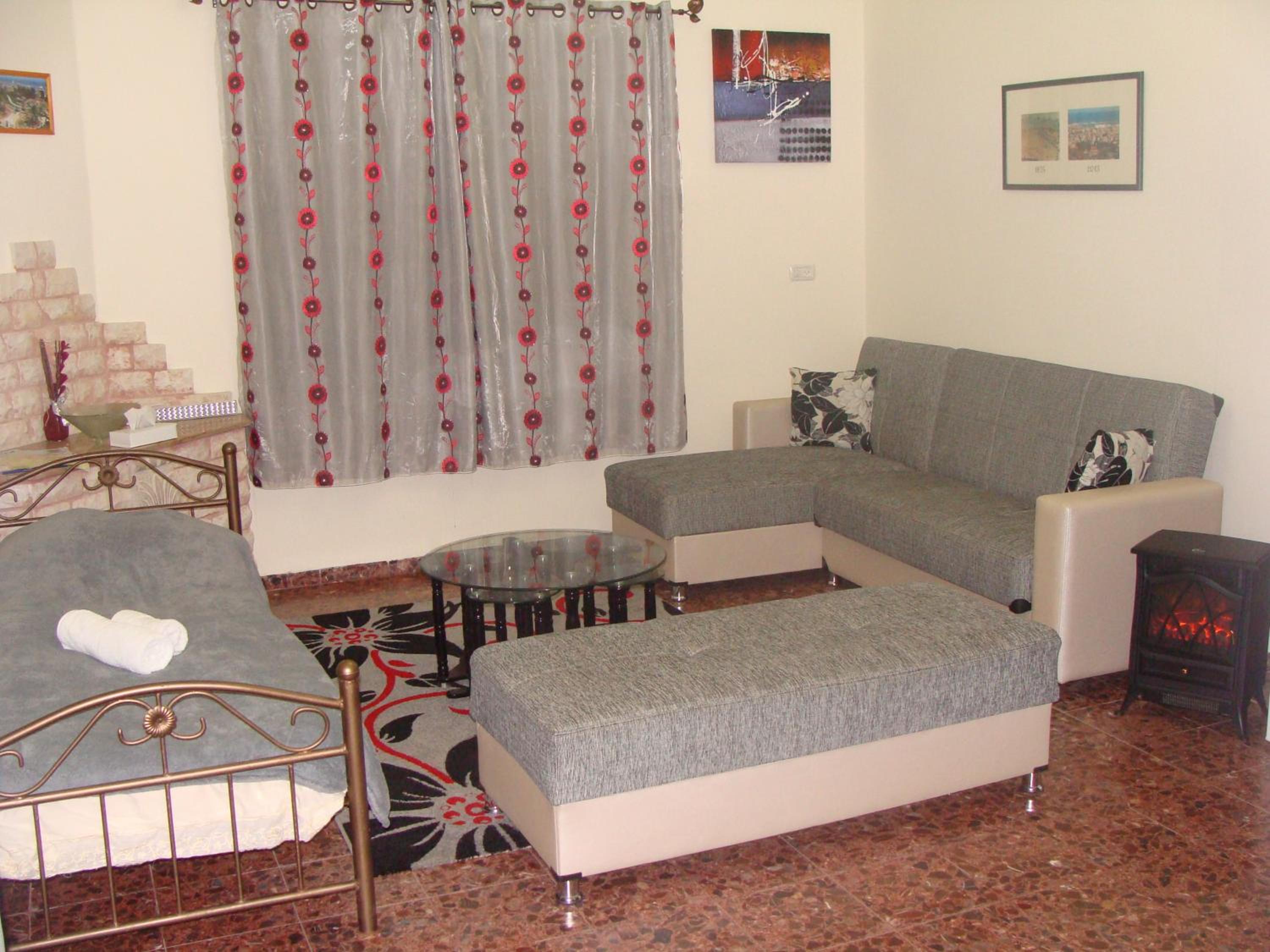 Family Room (2 Adults + 4 Children) photo 2