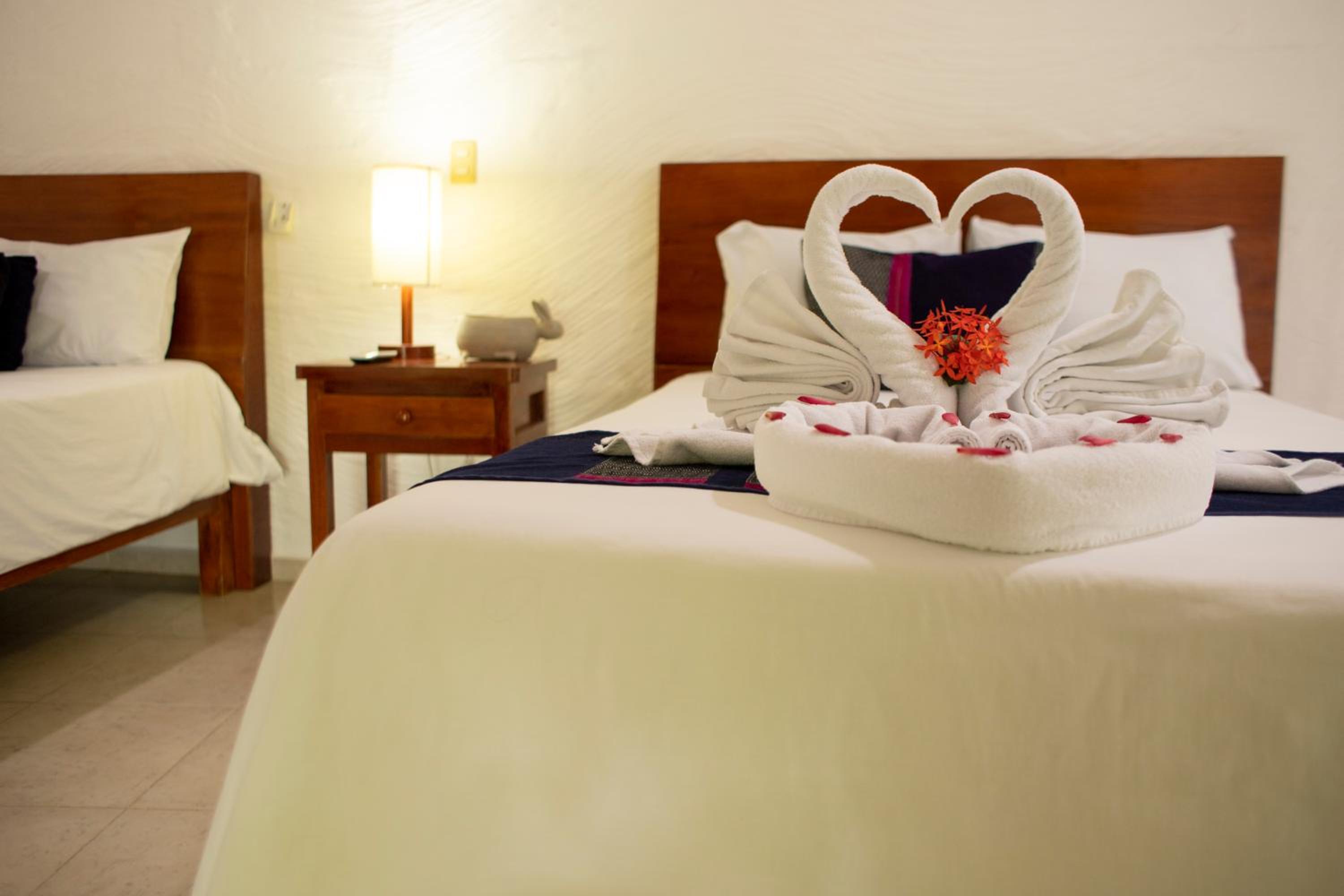Double Room with Two Double Beds or One Large Bed - Photo 10