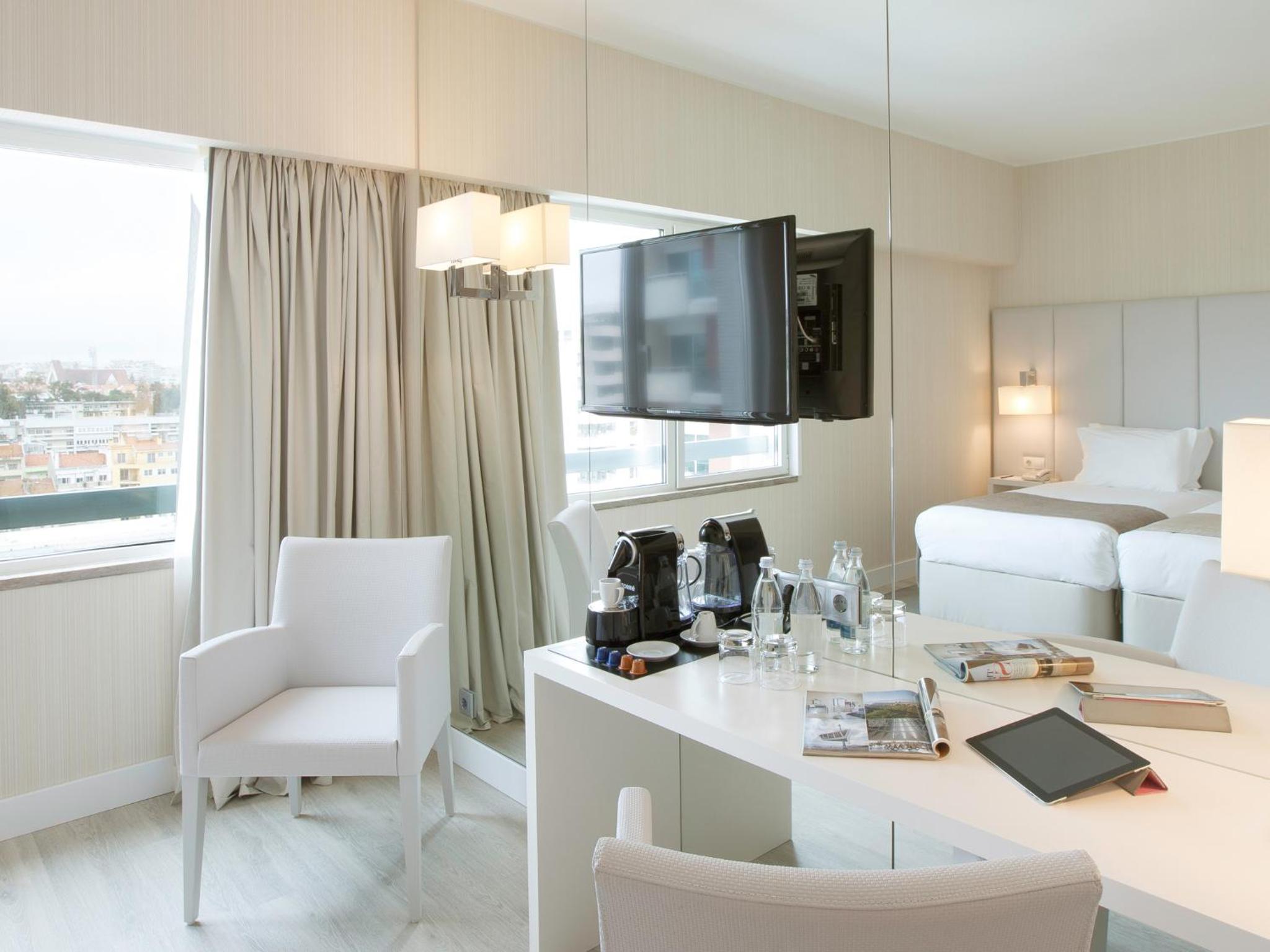 Premium Family Room with Balcony