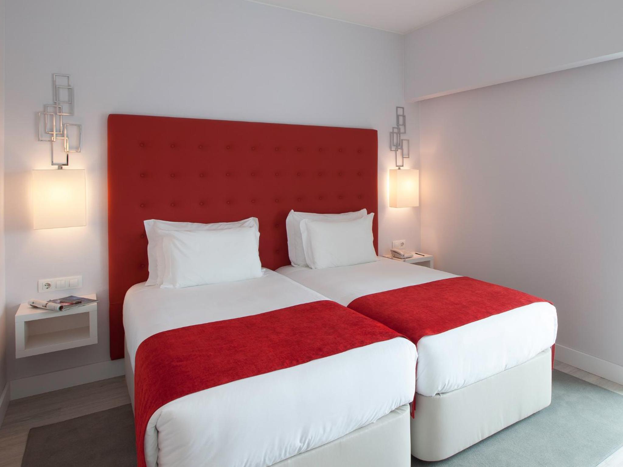 Standard Double or Twin Room - Photo 6