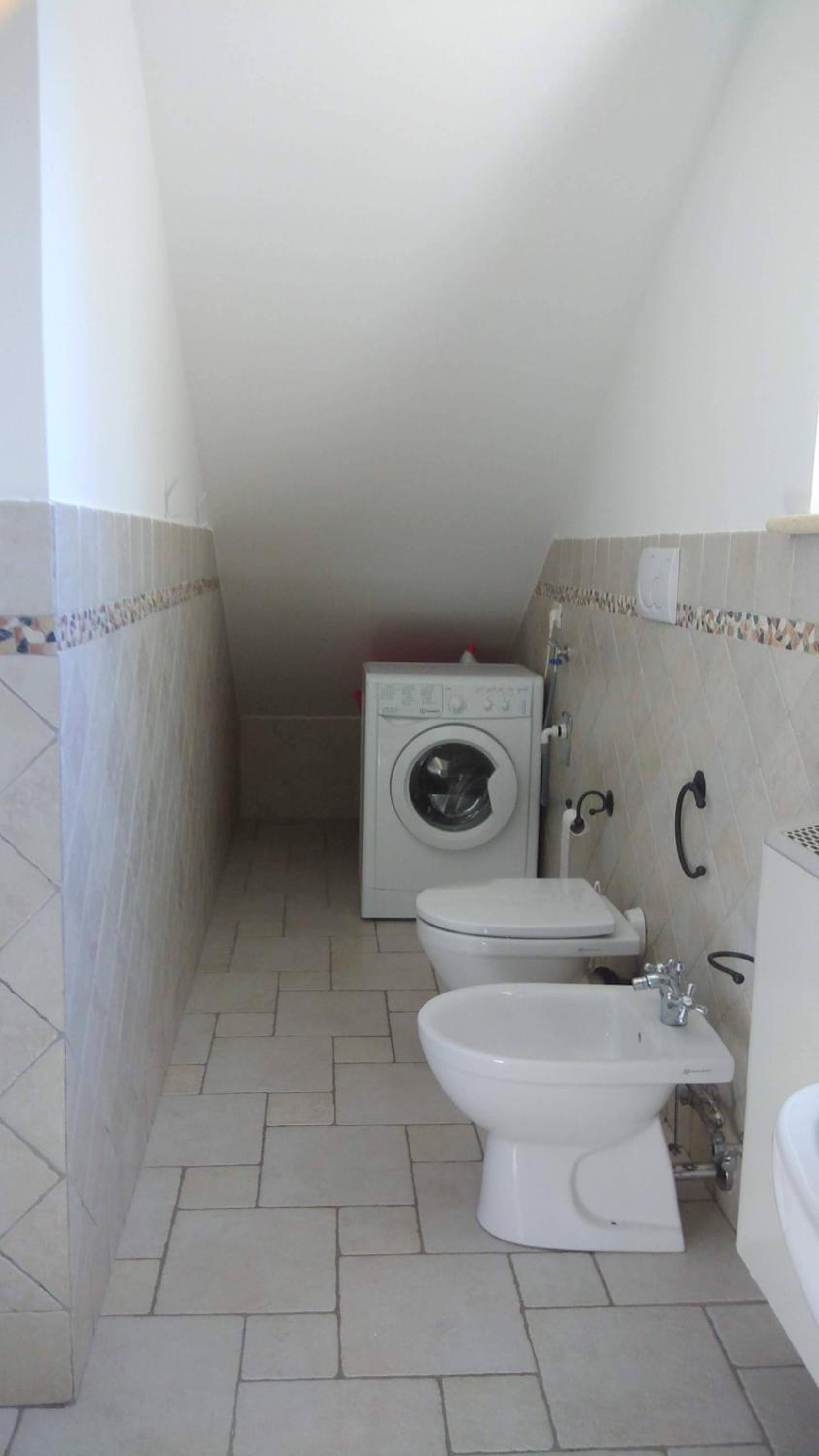 One-Bedroom Apartment - Photo 6