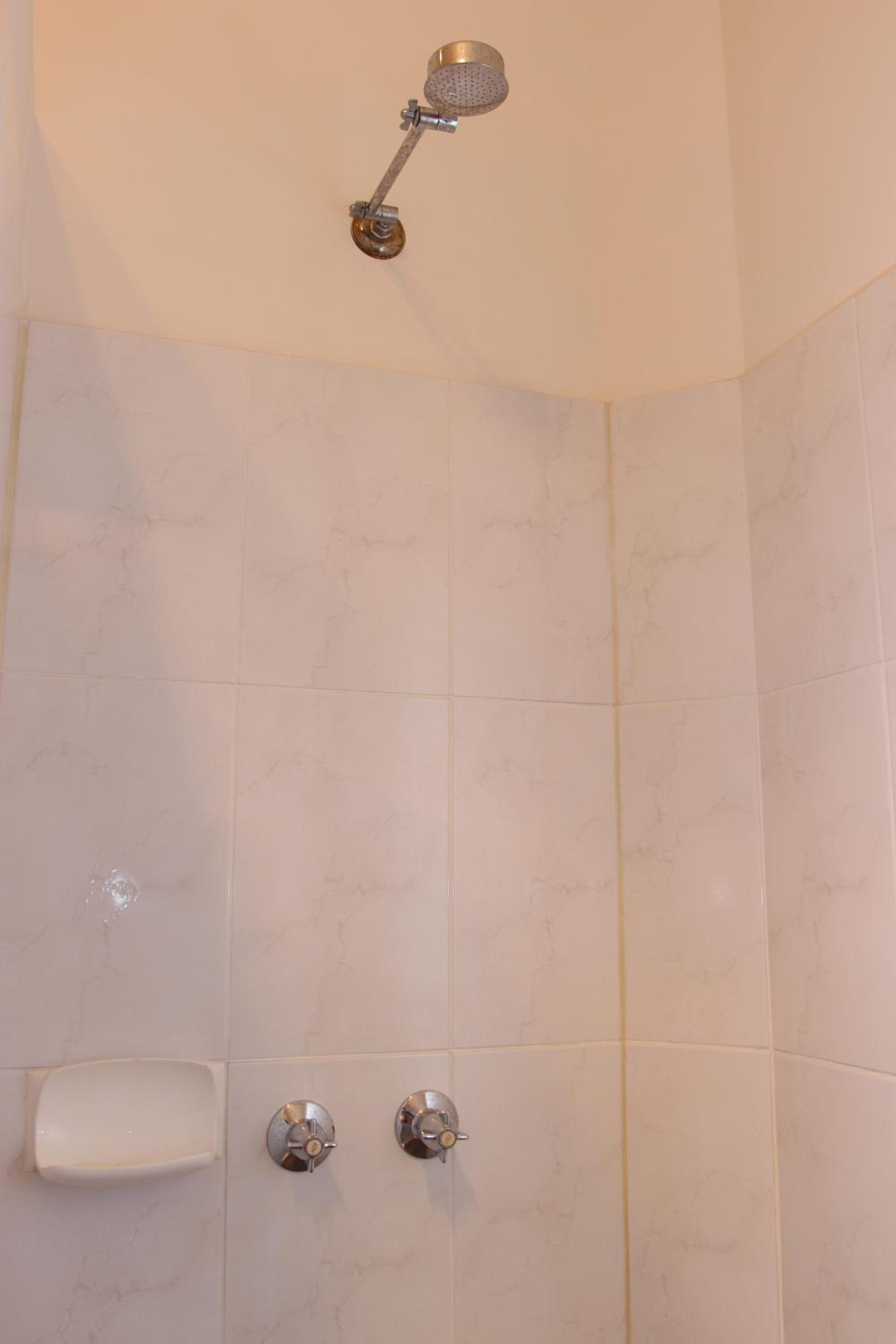 Double Room with Shared Bathroom photo 2