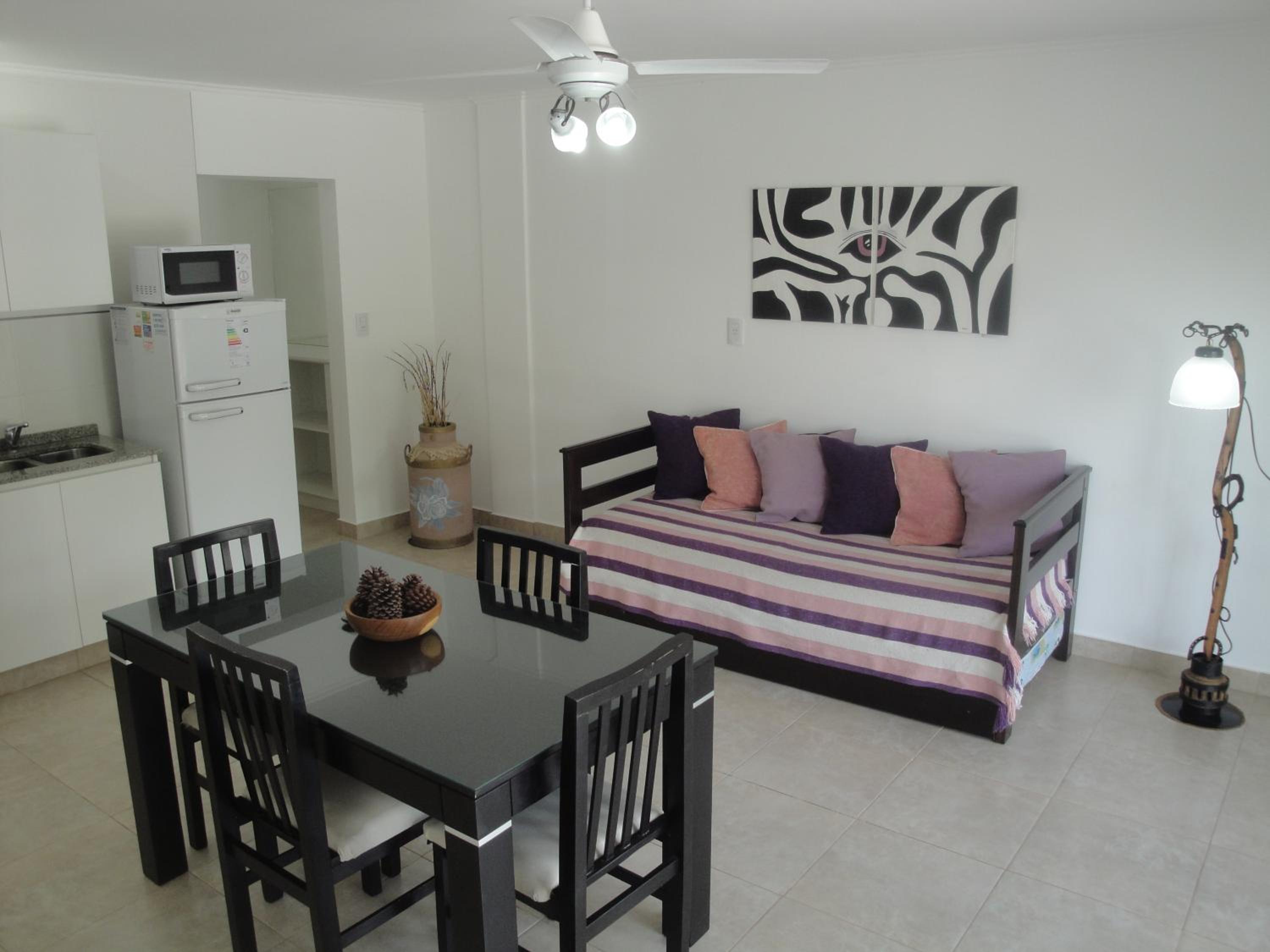 Apartment photo 3