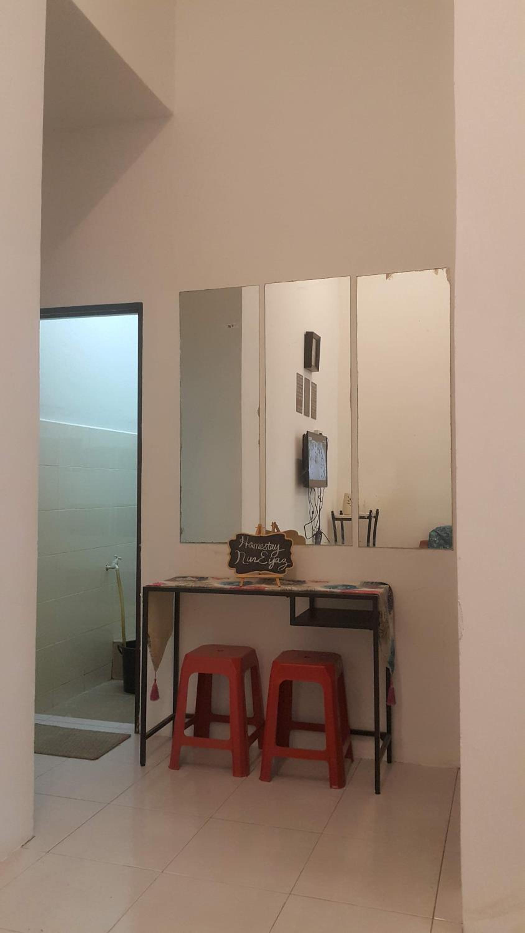 Four-Bedroom House photo 2