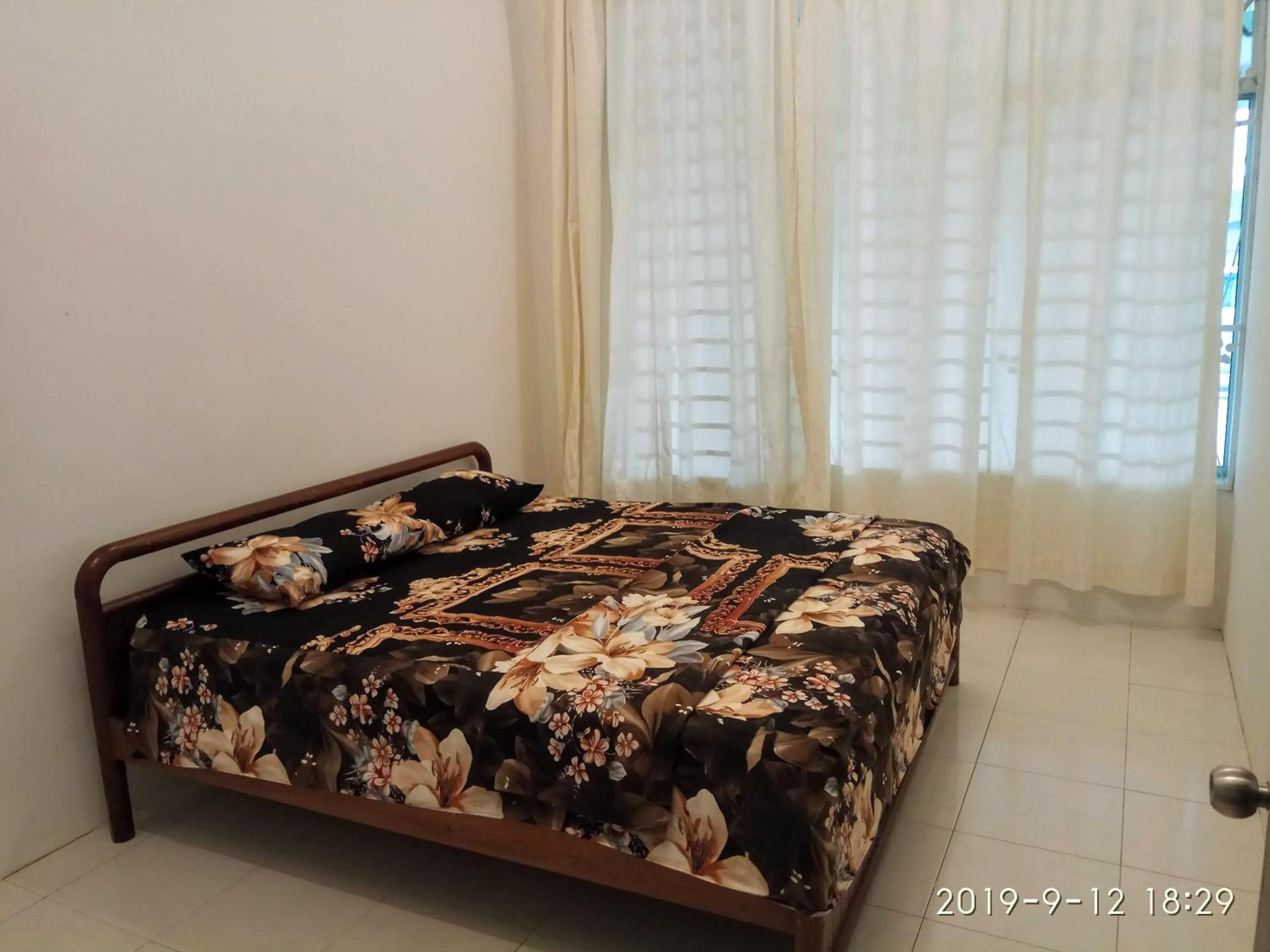 Four-Bedroom House photo 3