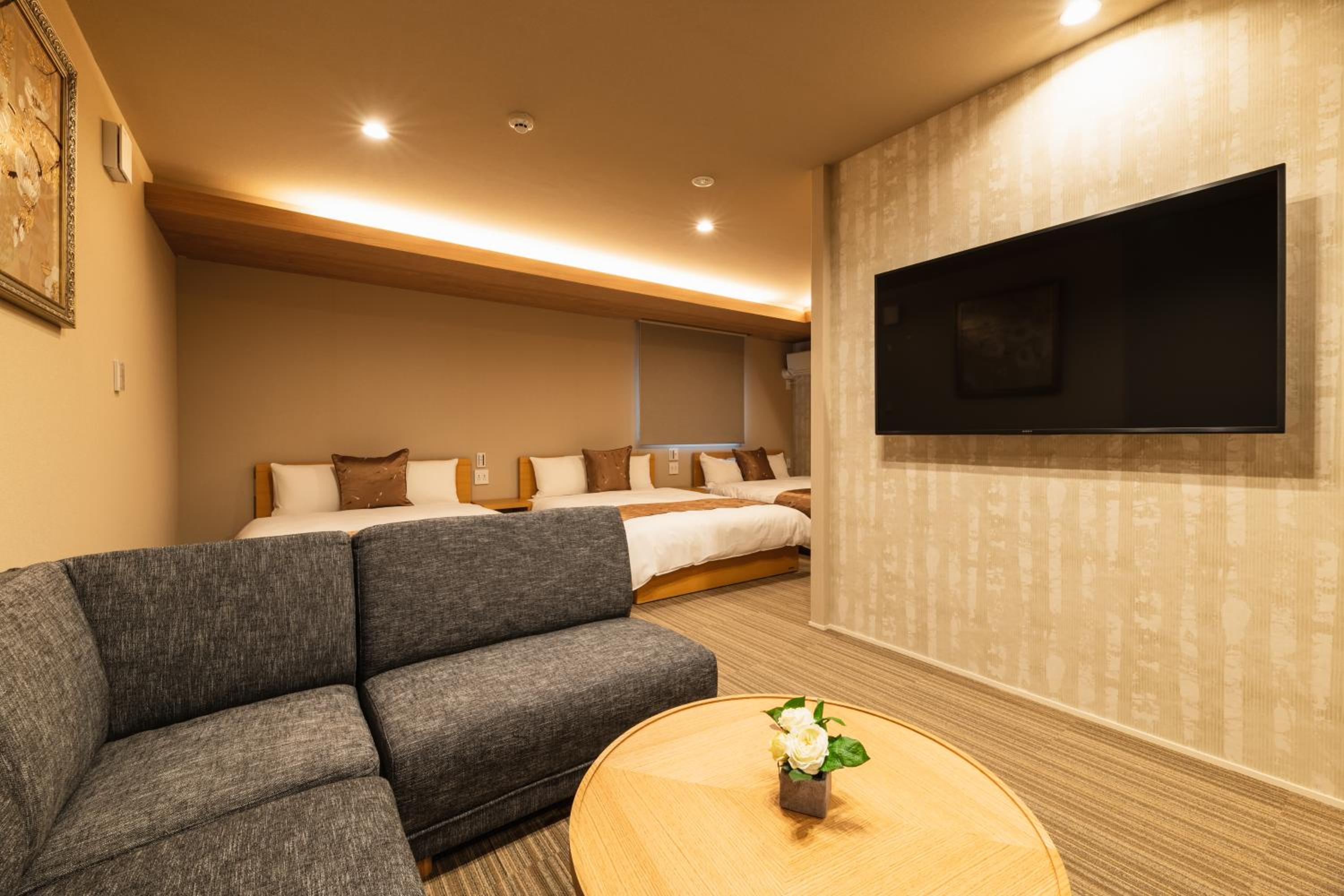 Standard Triple Room - Photo 1