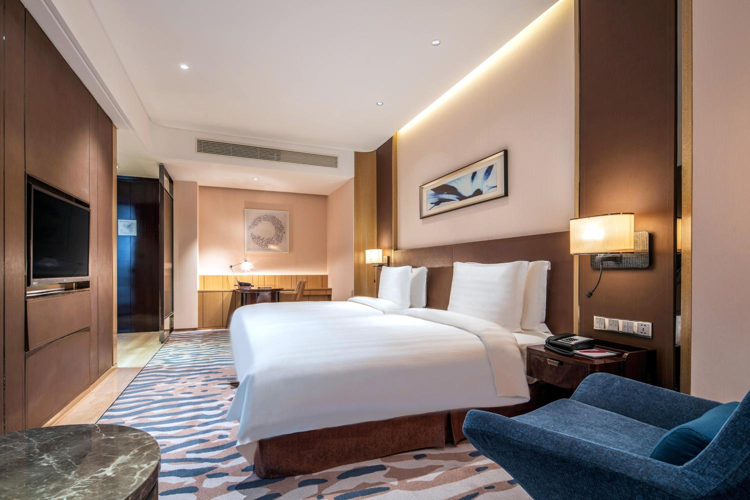 High Floor Standard Twin Room photo 1