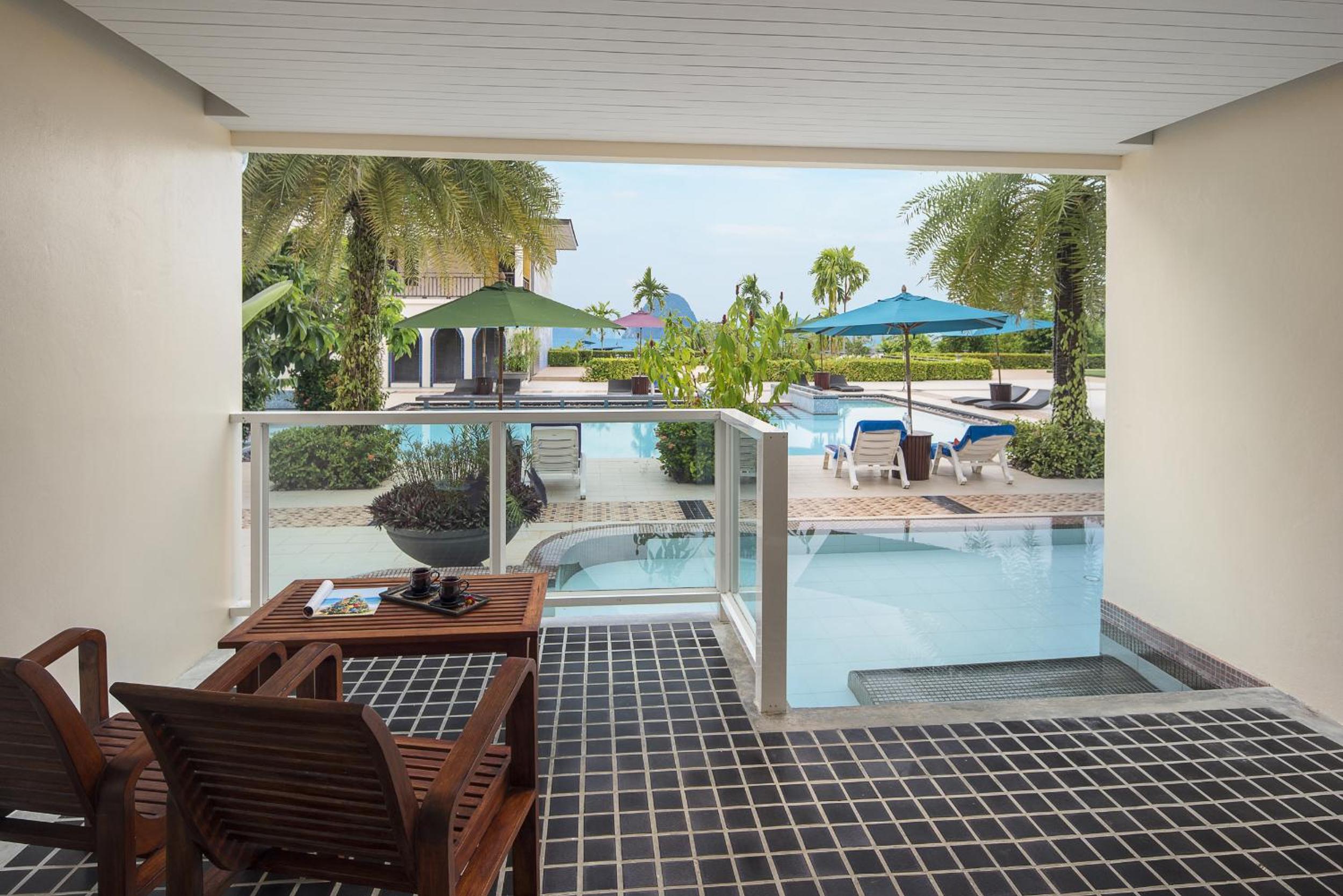 Deluxe Double or Twin Room with Pool Access - Photo 10