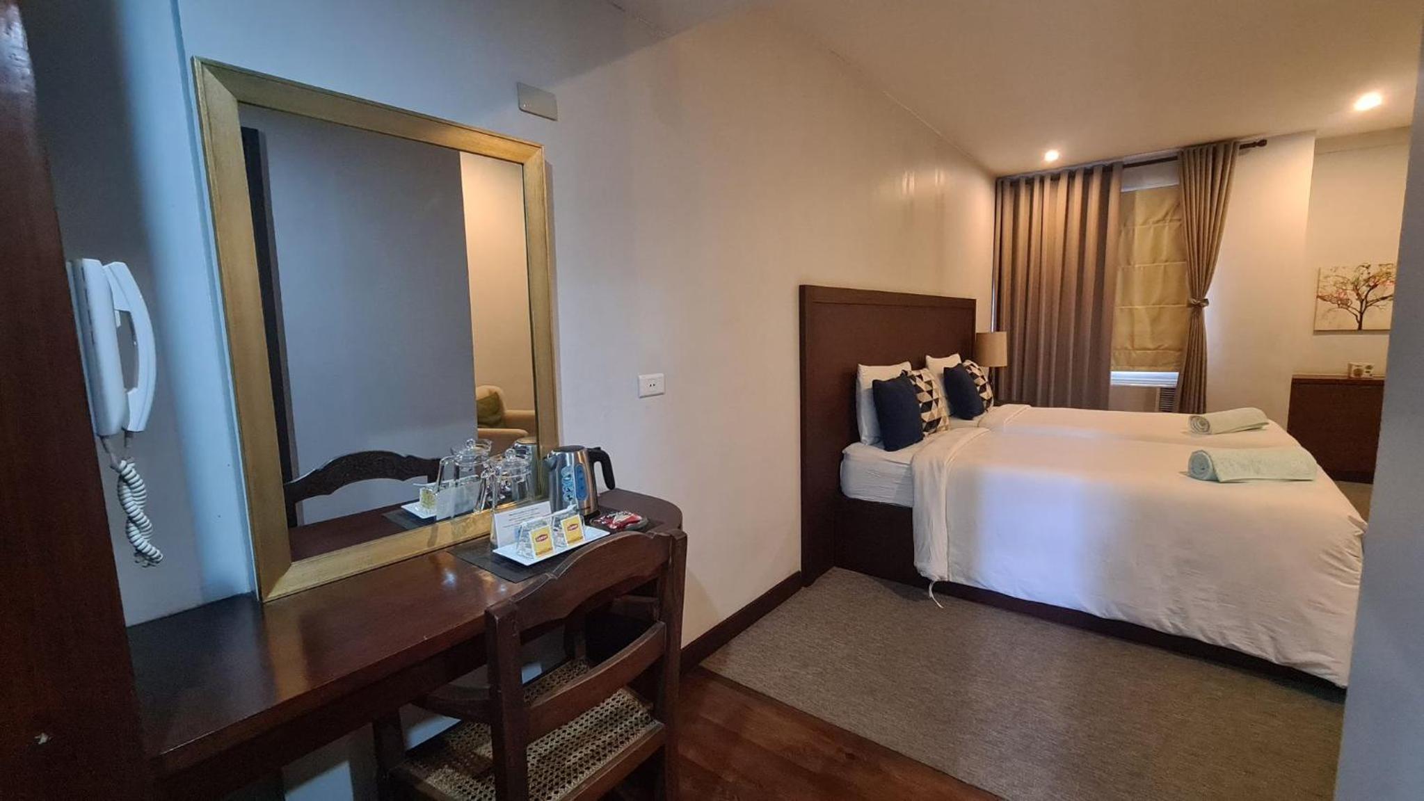 Deluxe Double or Twin Room - Photo 2