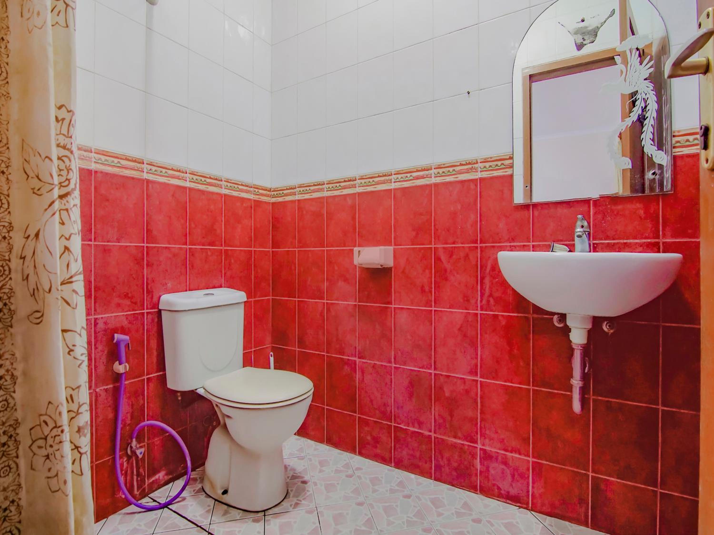 Standard Double Room - Photo 8