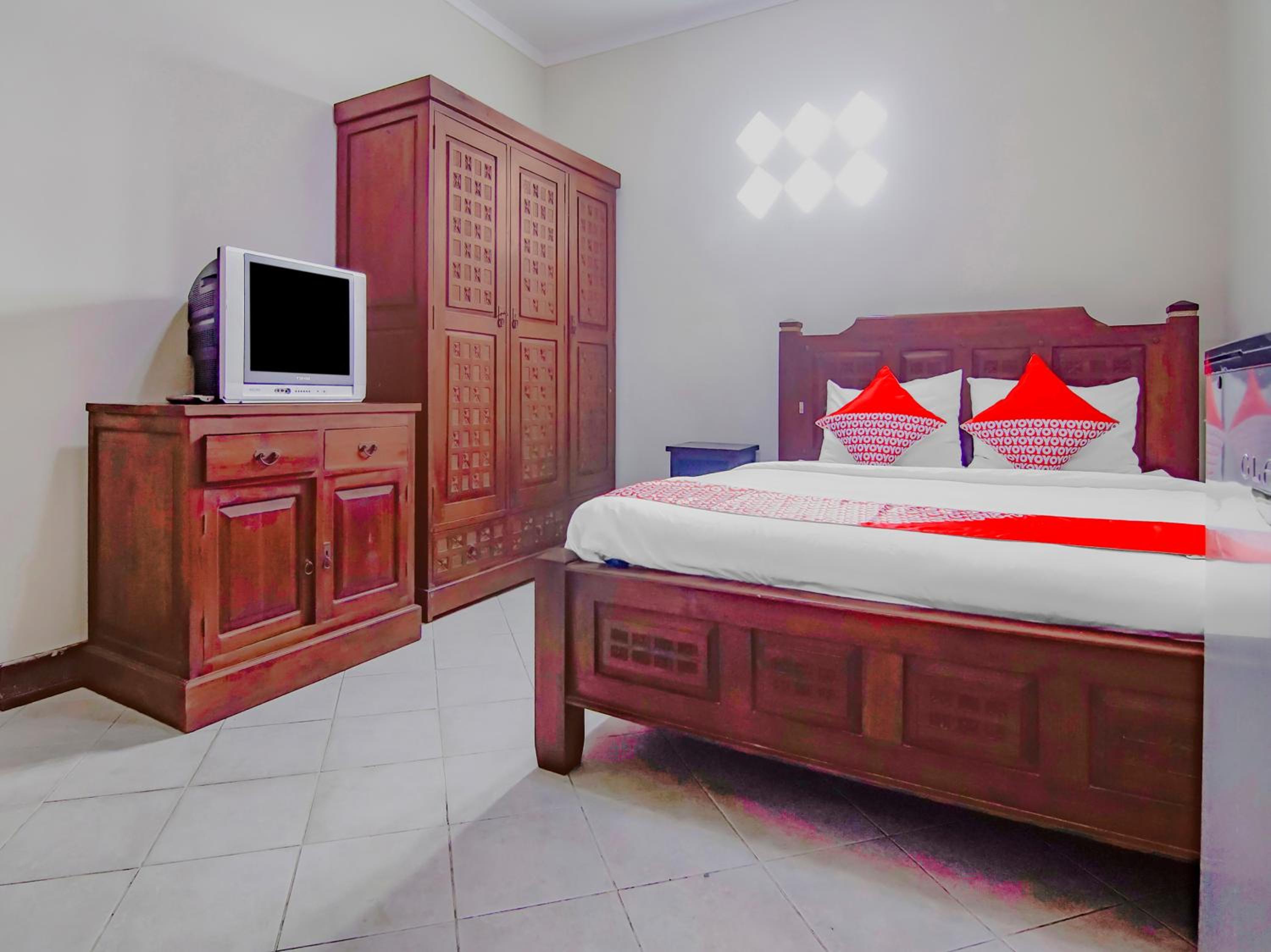 Standard Double Room - Photo 2