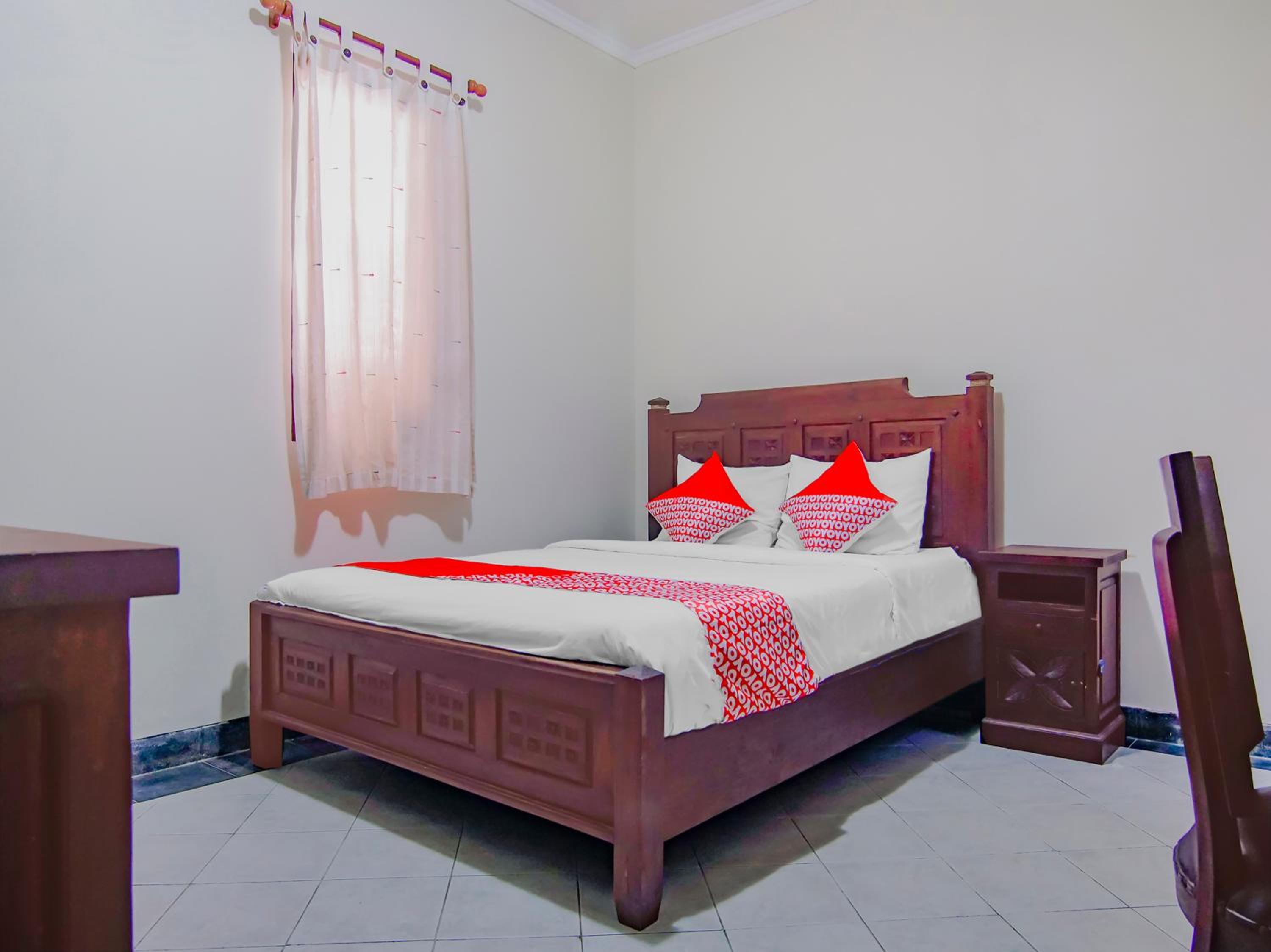Standard Double Room - Photo 14