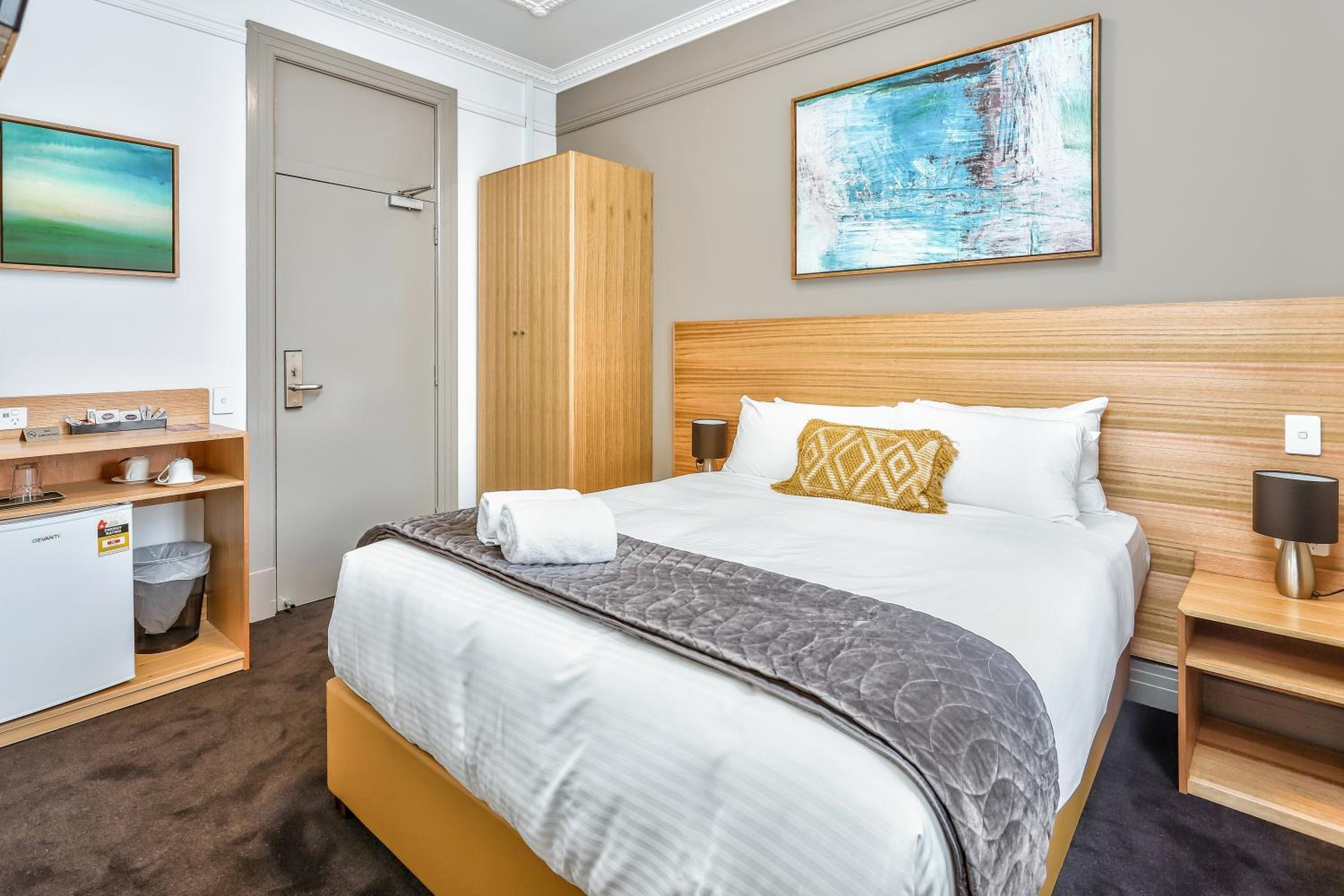 Queen Room