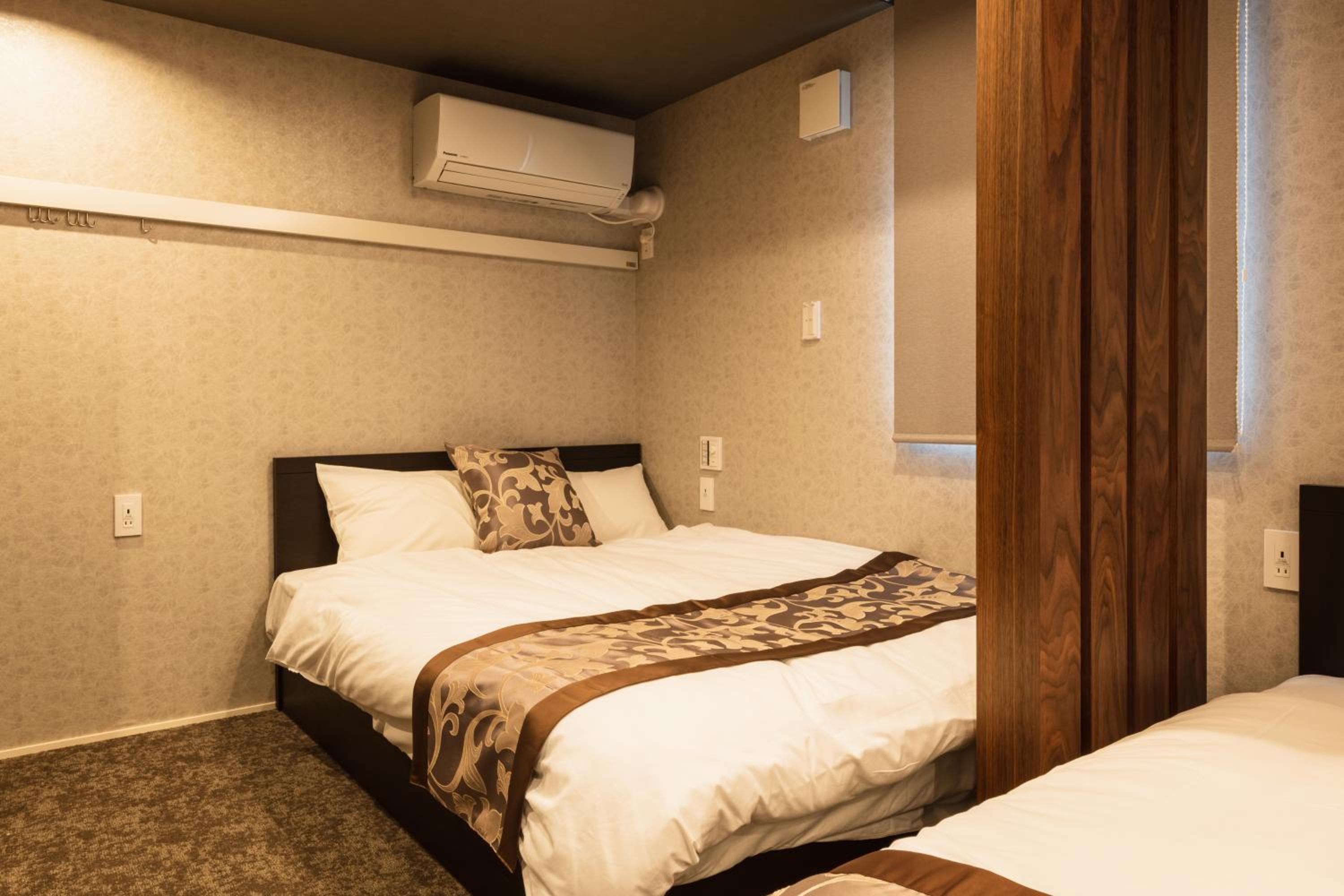 Superior Triple Room - Photo 22