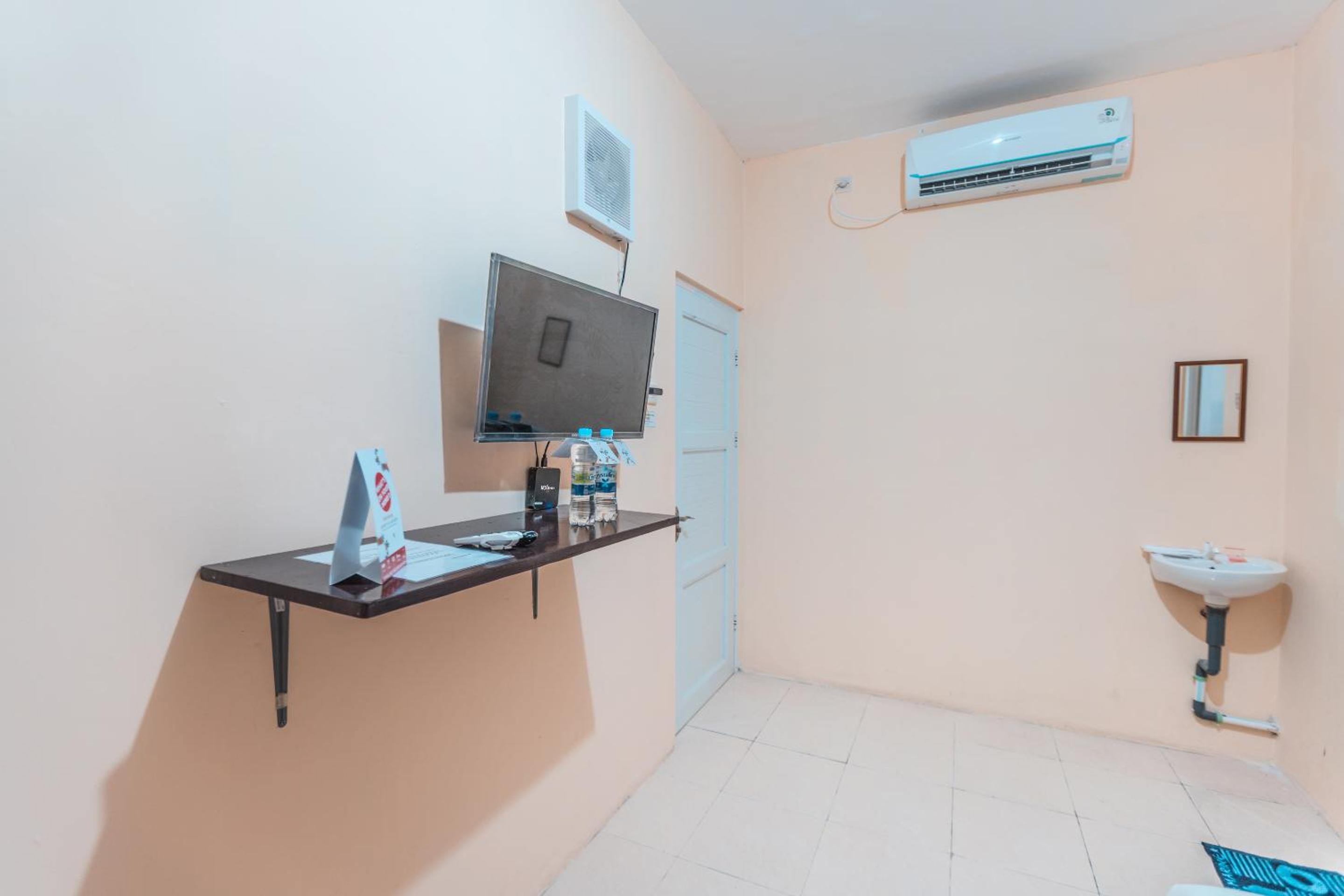 Deluxe Double Room - Photo 10