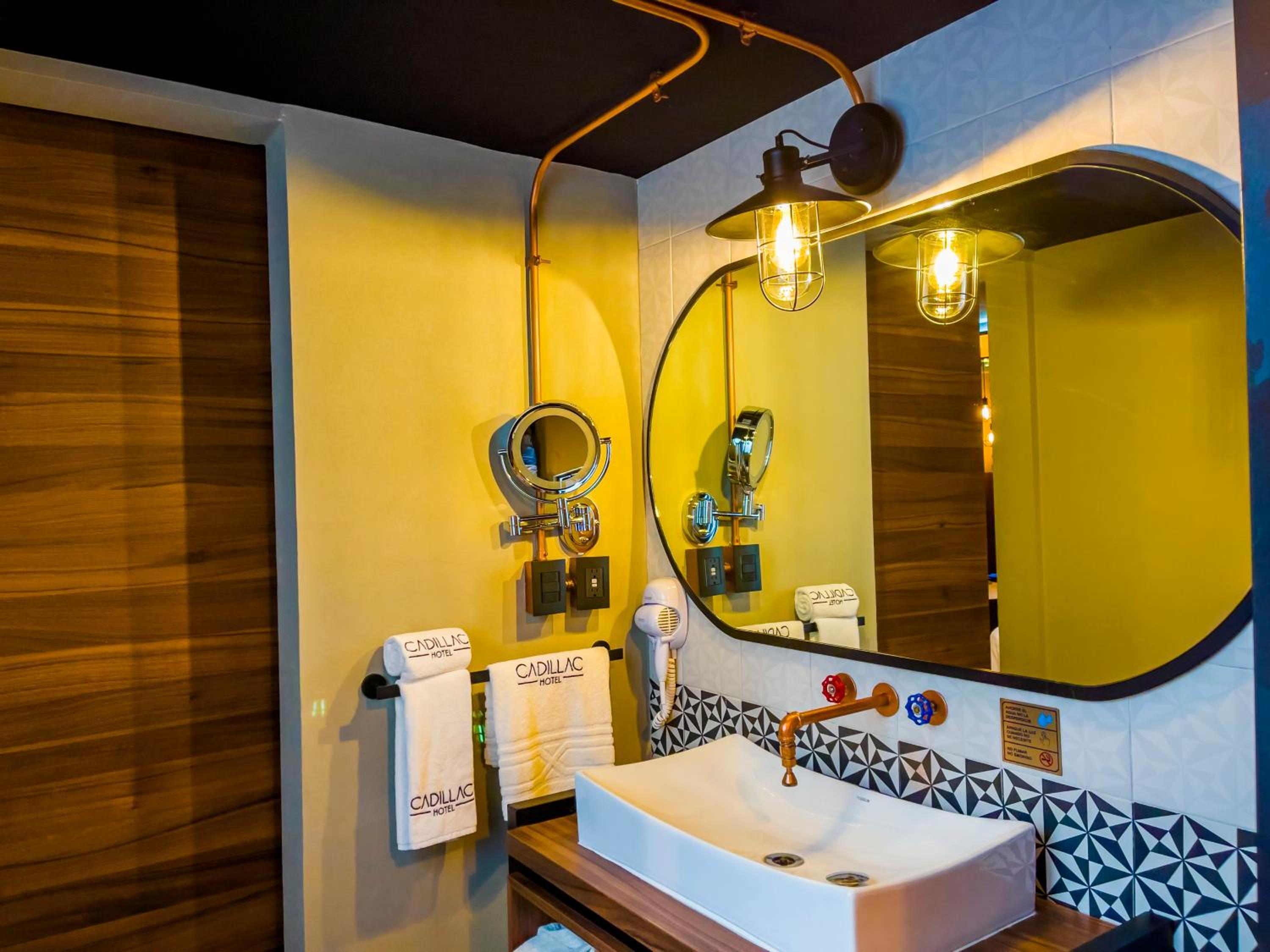 Suite with Private Pool - Photo 4