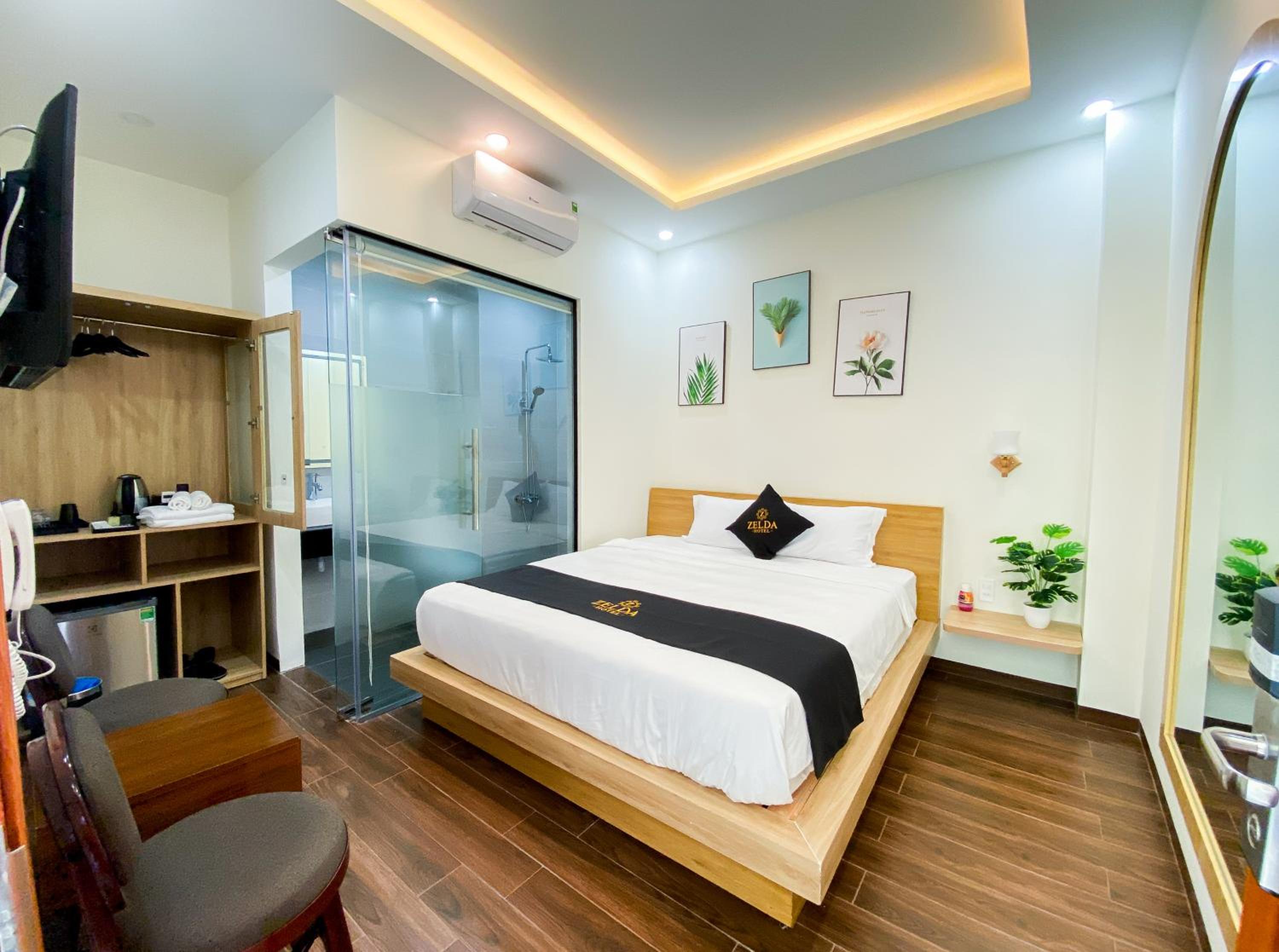 Deluxe King Room - Photo 3