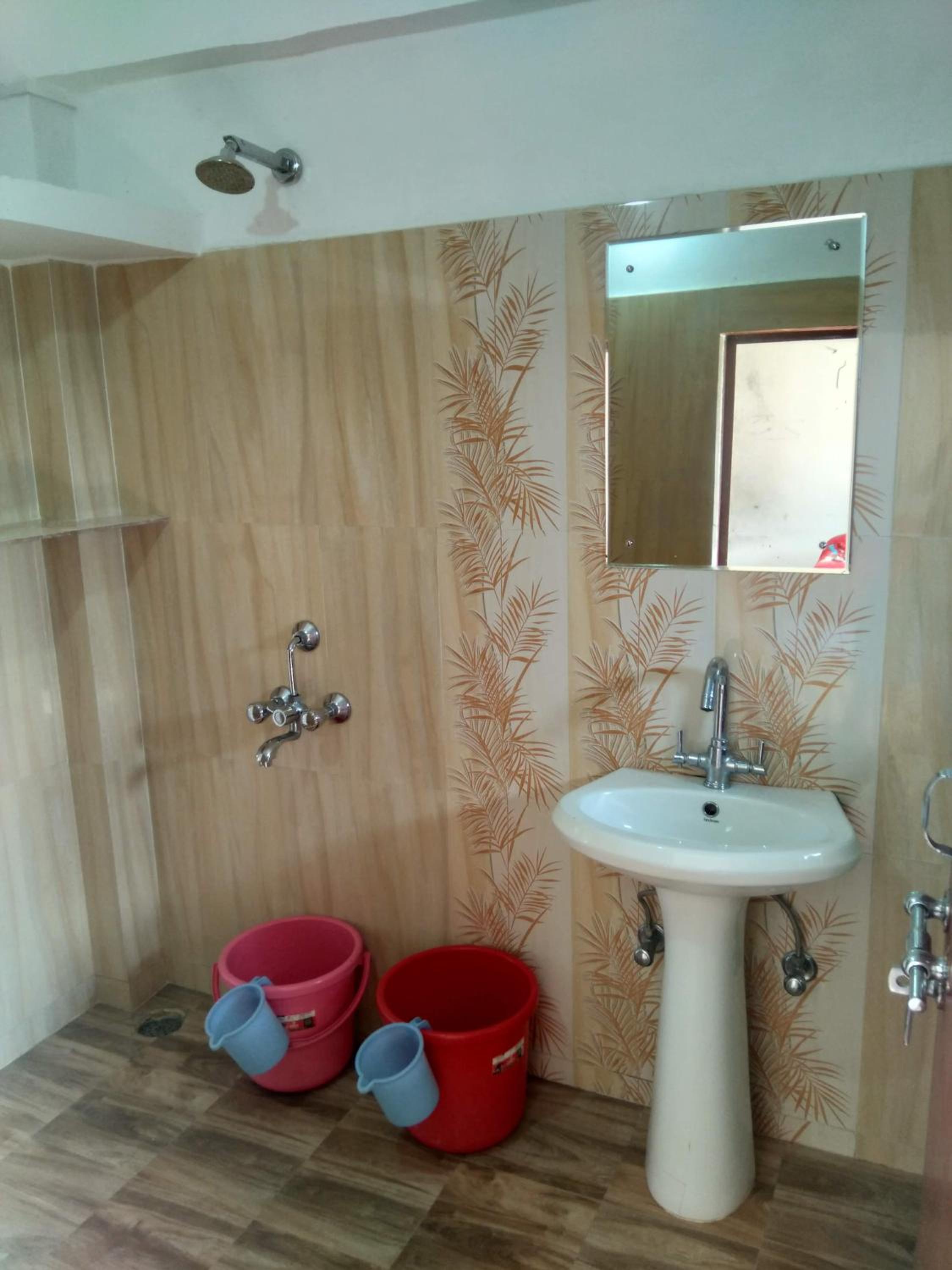 Standard Double Room - Photo 10