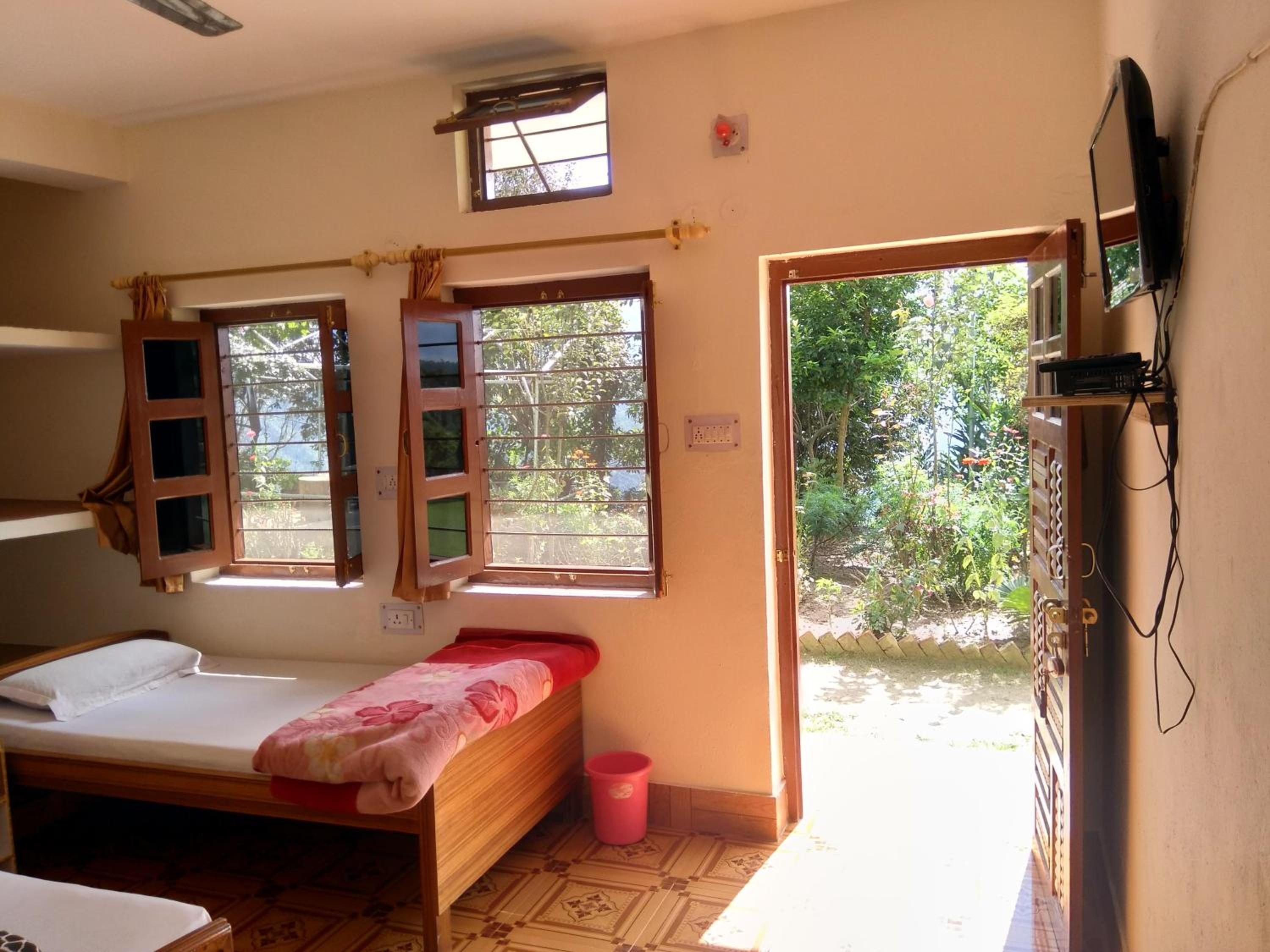 Triple Room - Photo 7