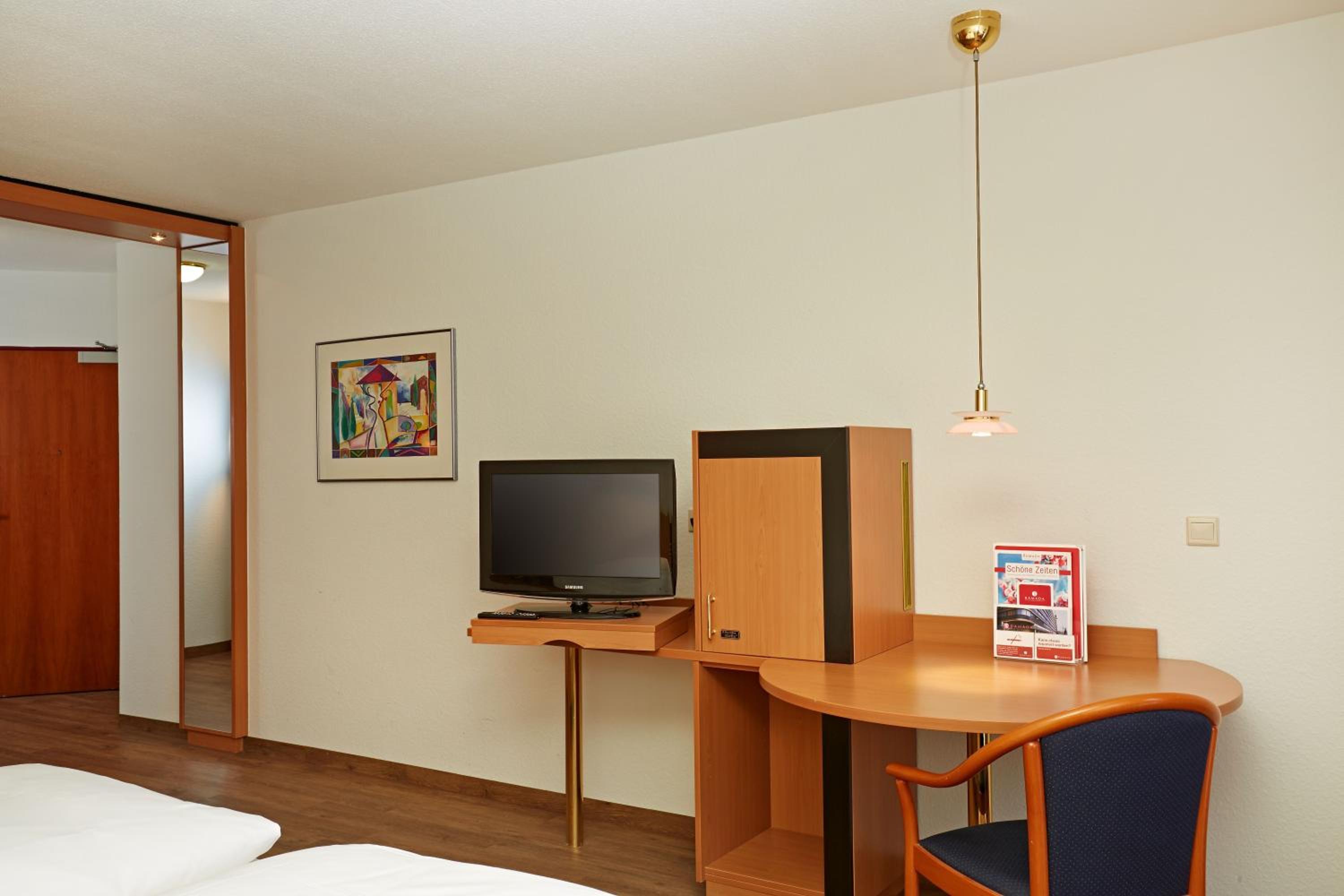 Apartment (4 Adults) photo 3