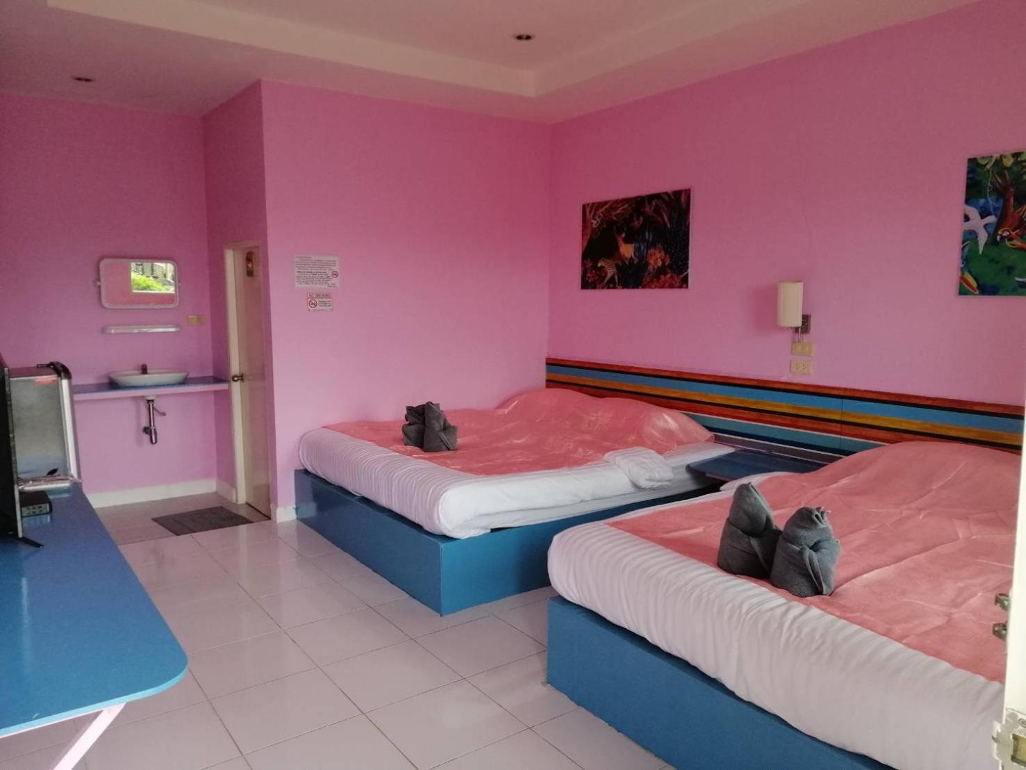 Quadruple Room with Terrace - Photo 4