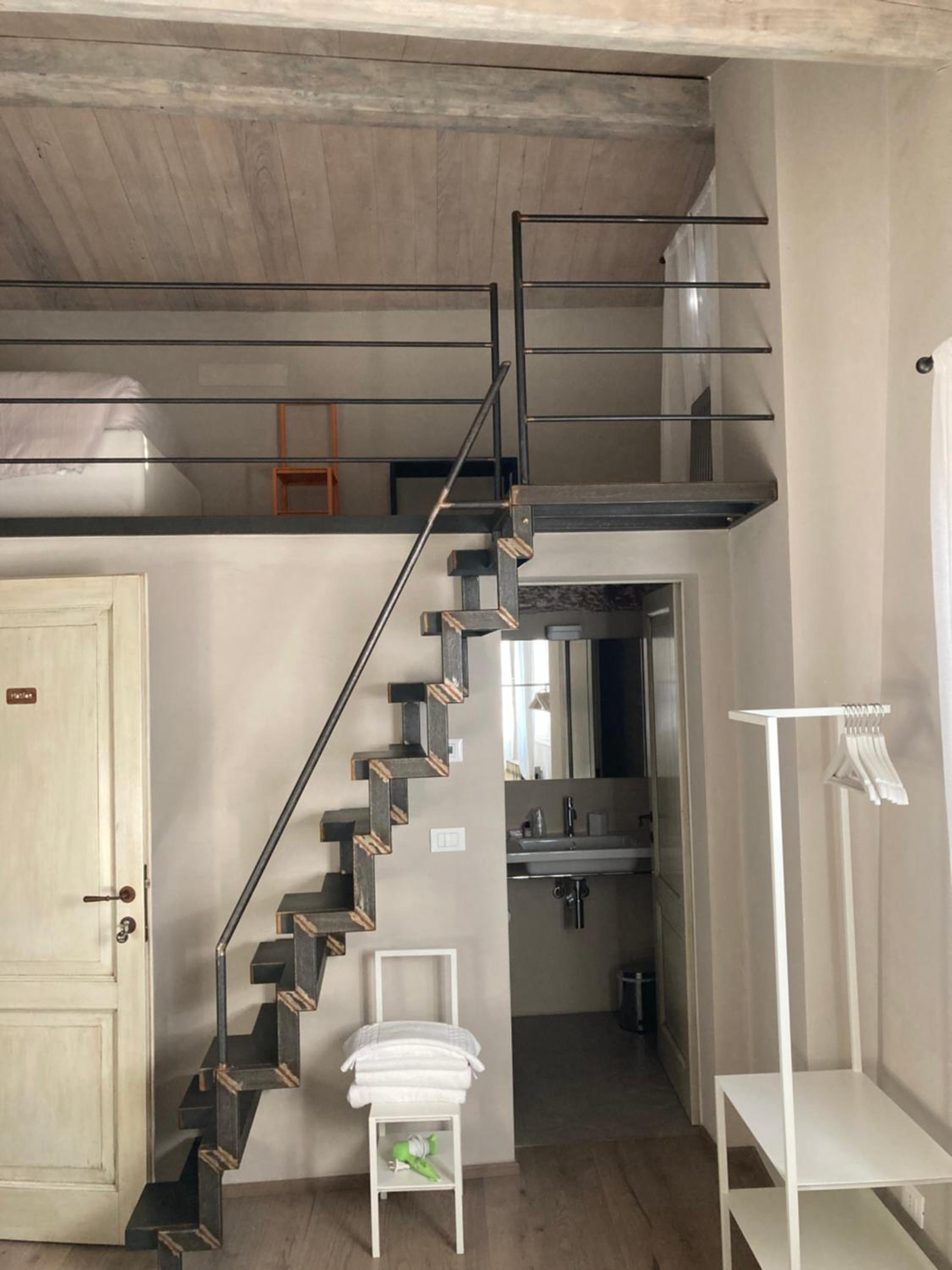 Triple Room with View - Photo 12