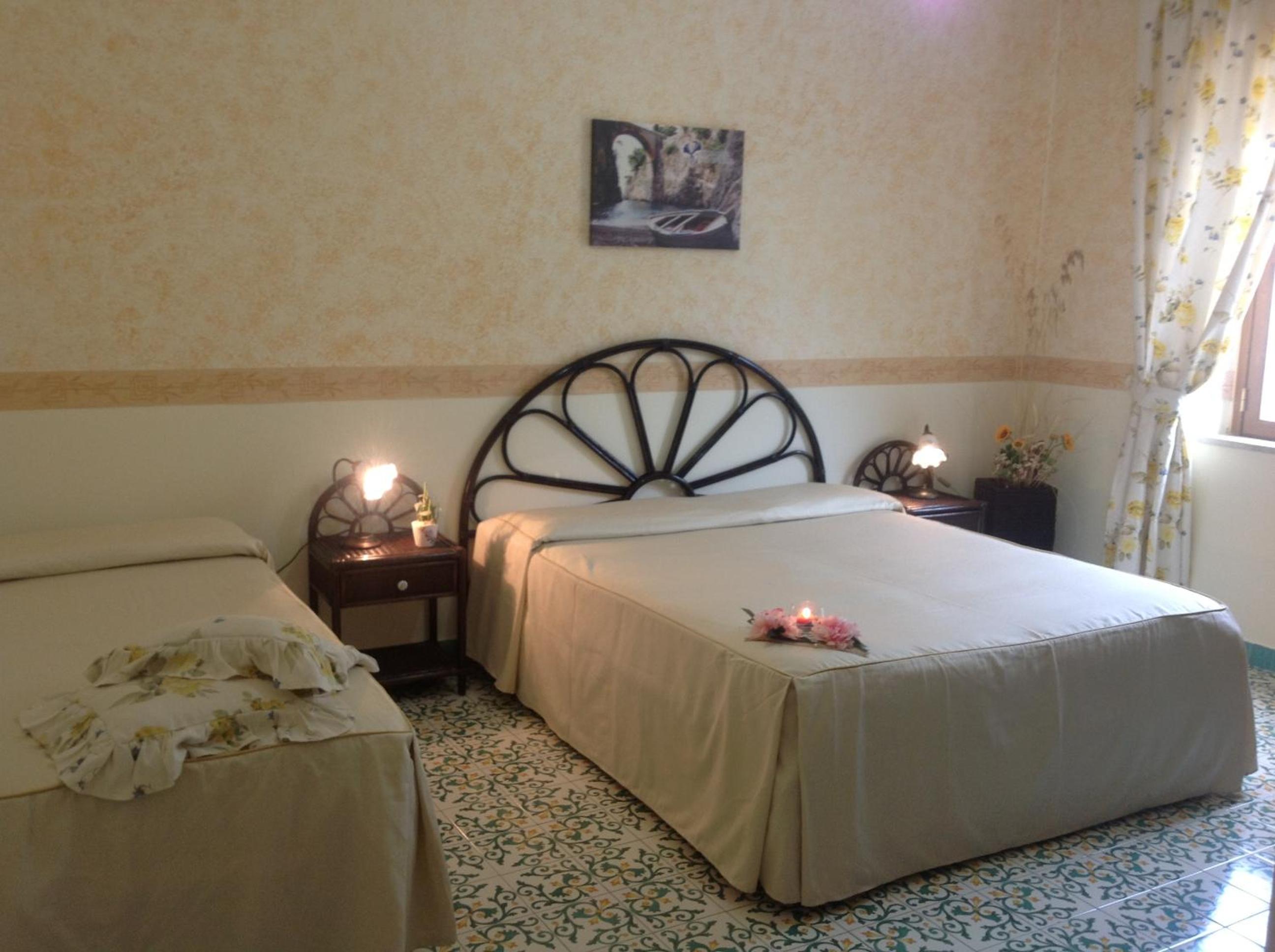 Triple Room - Photo 6