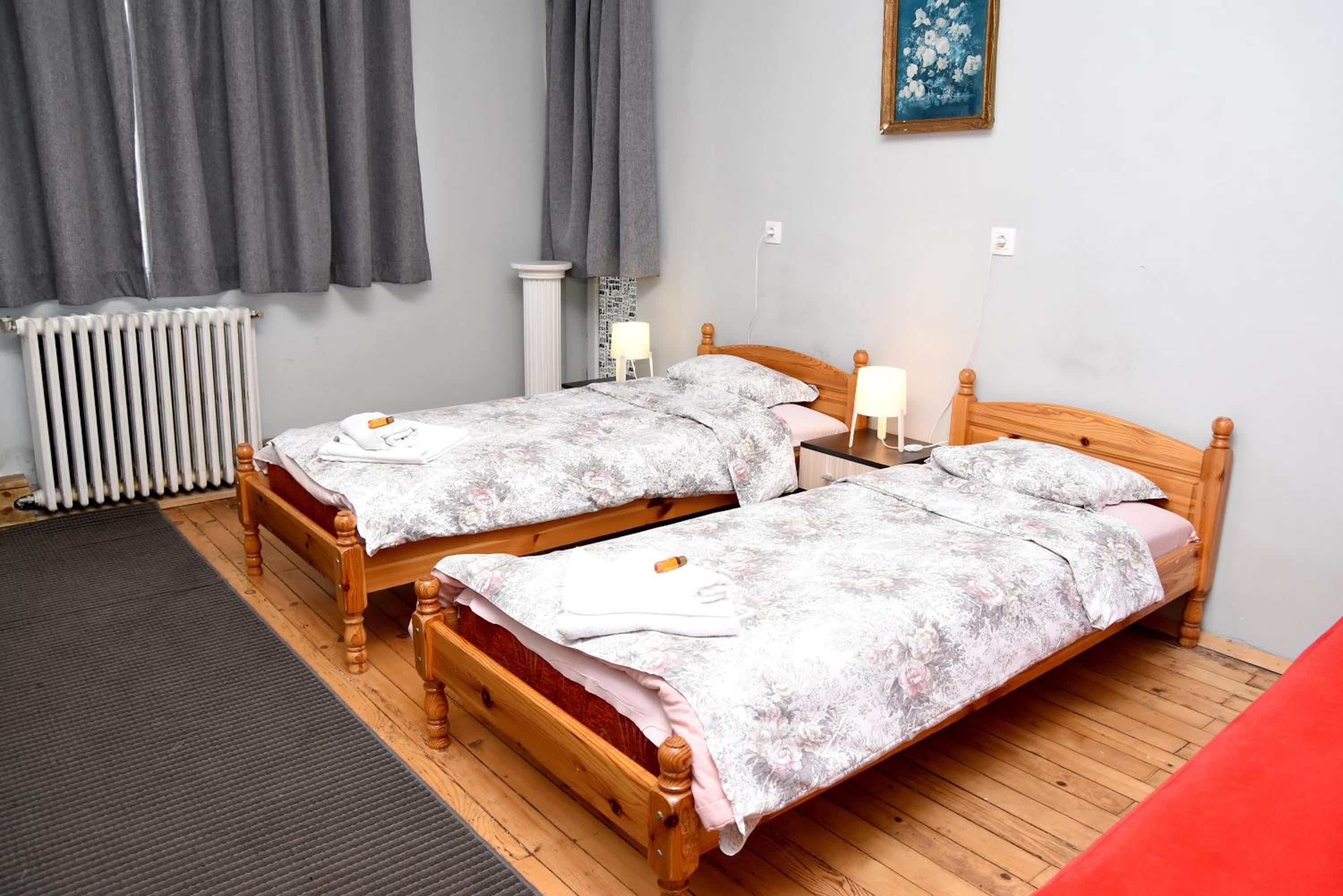Triple Room with Private External Bathroom - Photo 8