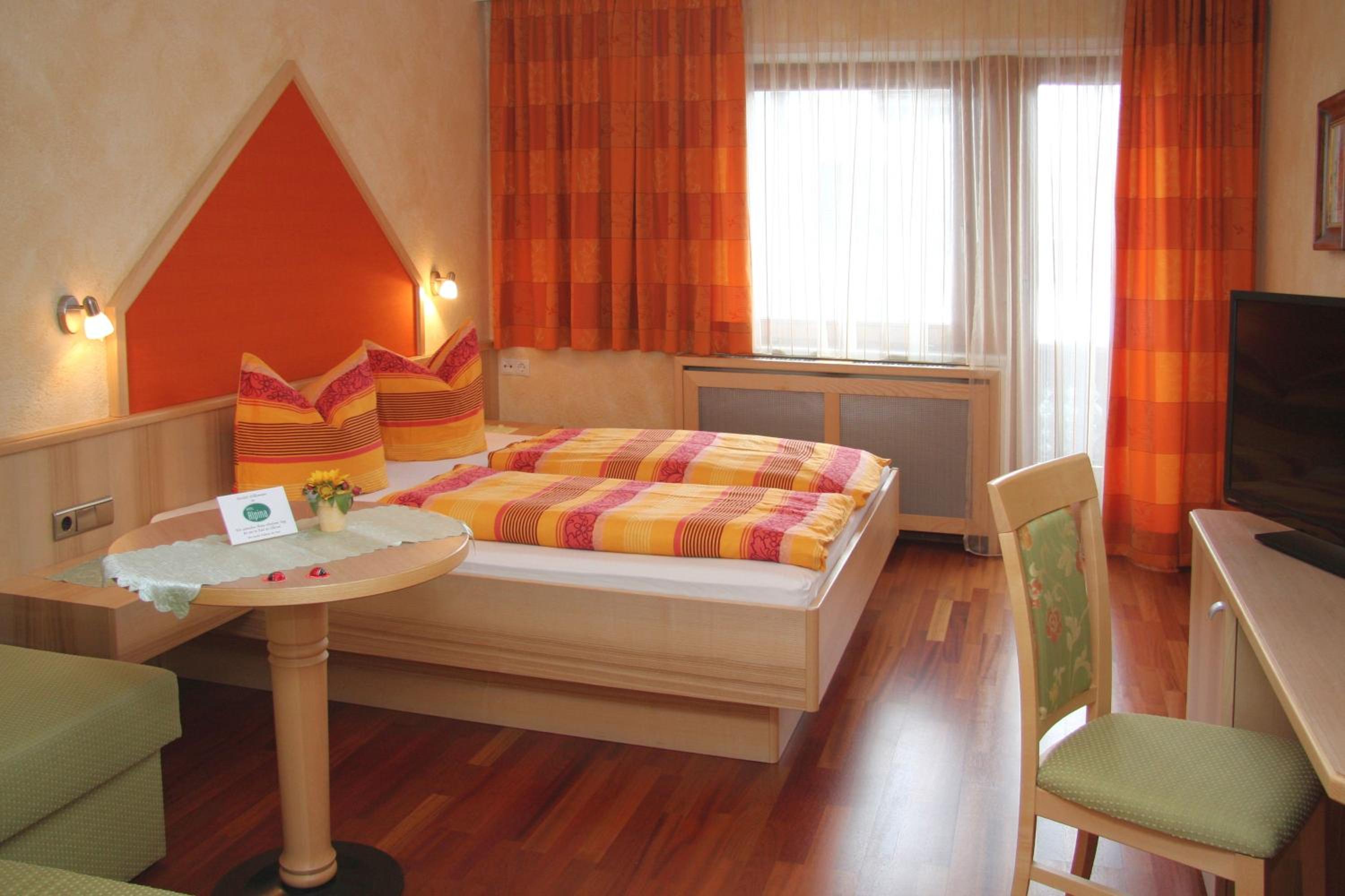Double Room with Balcony photo 3