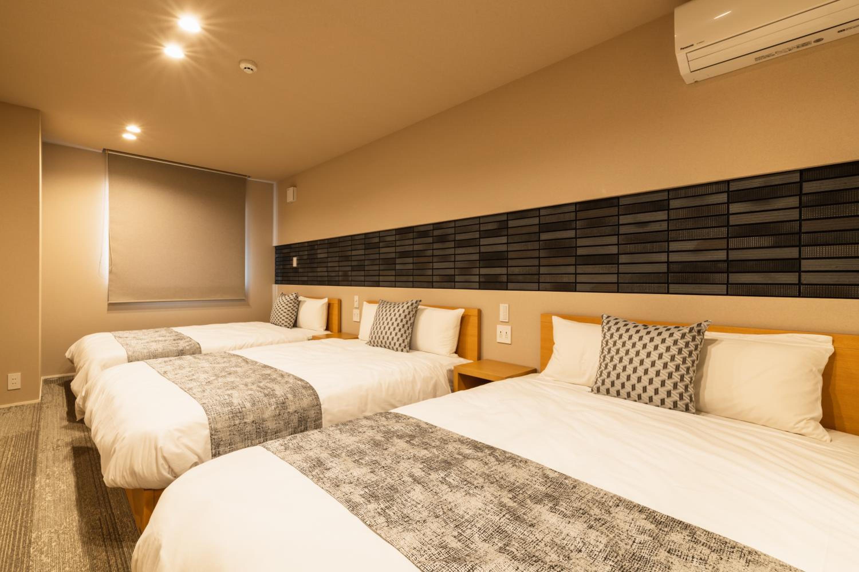 Superior Suite - Photo 18