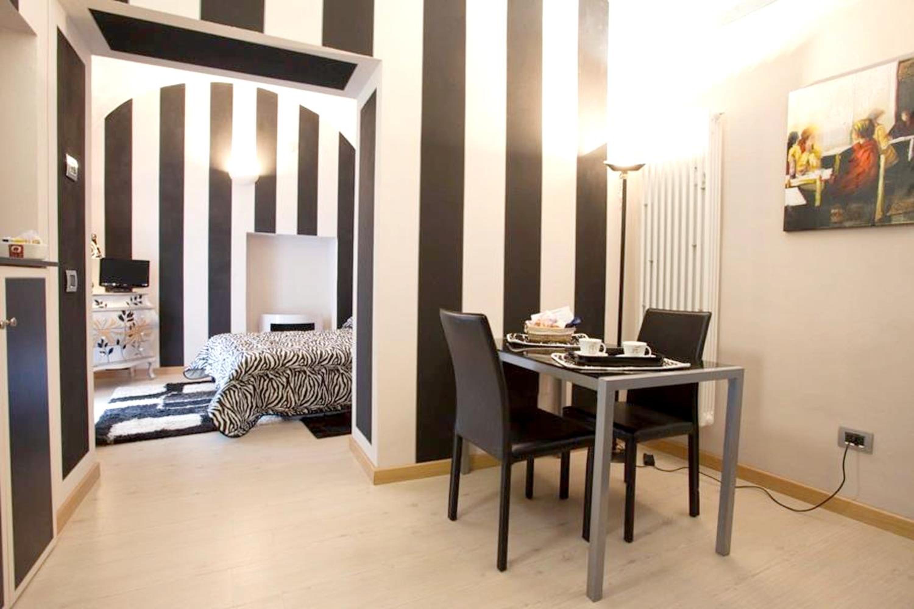 One-Bedroom Studio