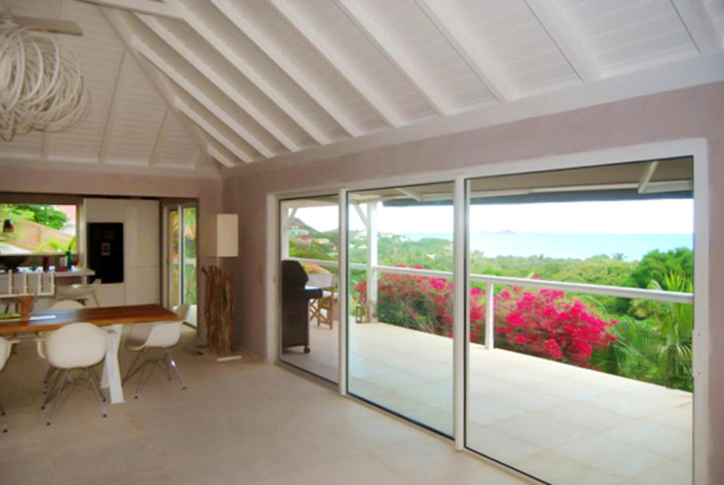 Four-Bedroom Villa photo 2
