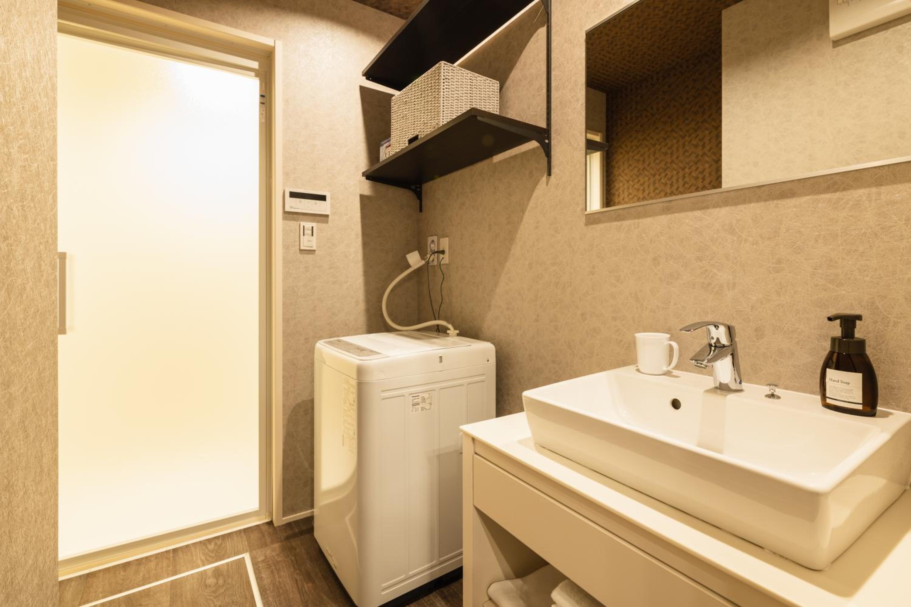 Standard Twin Room - Photo 18