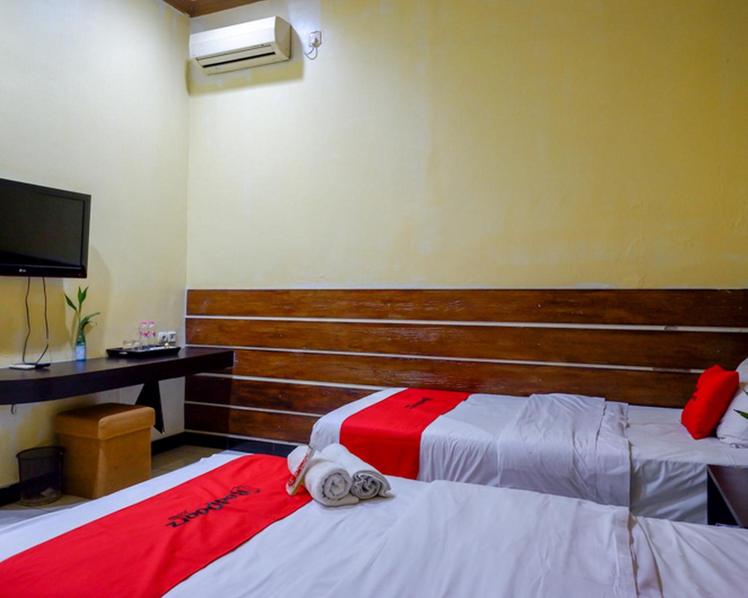Twin Room - Photo 10