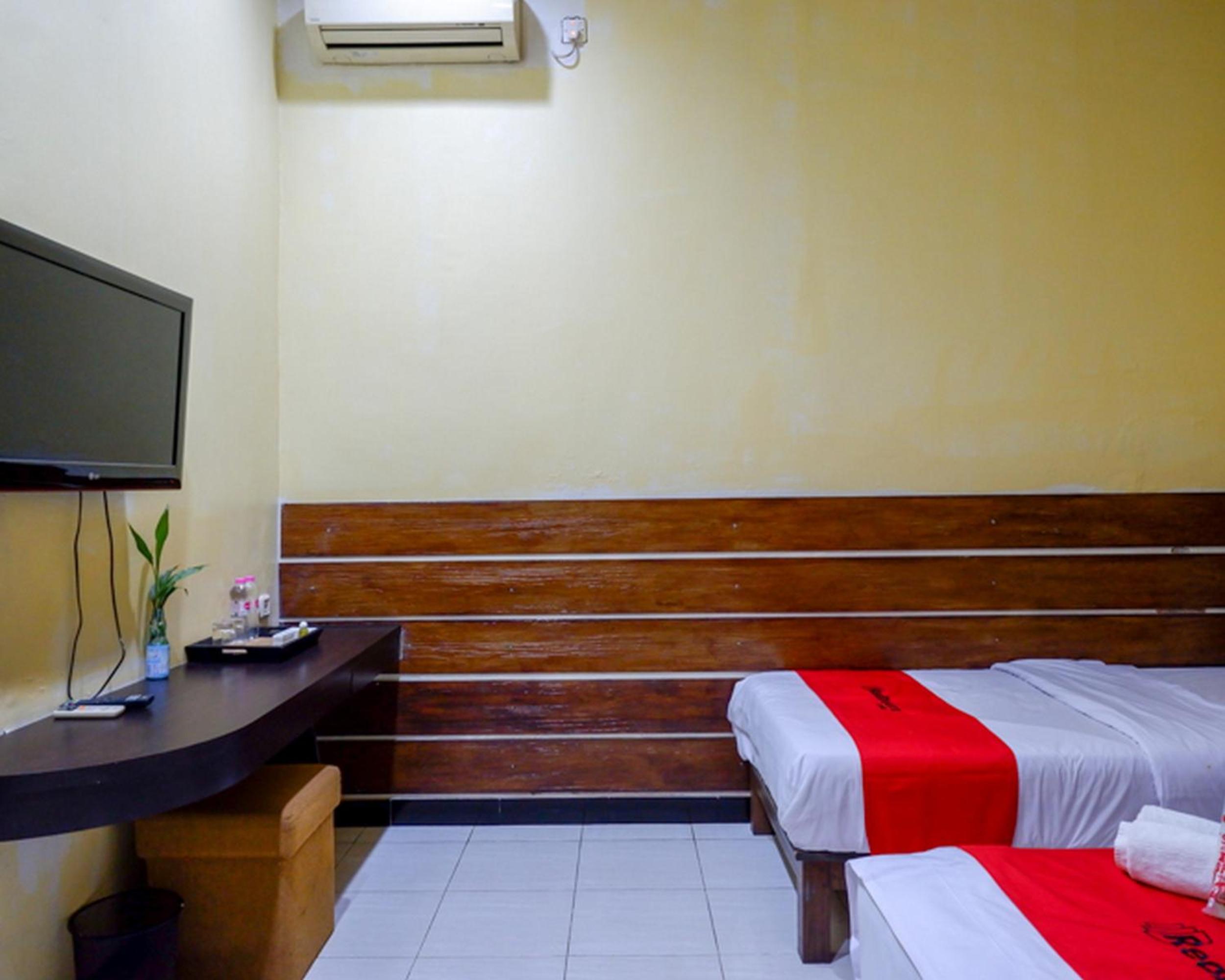Twin Room - Photo 9