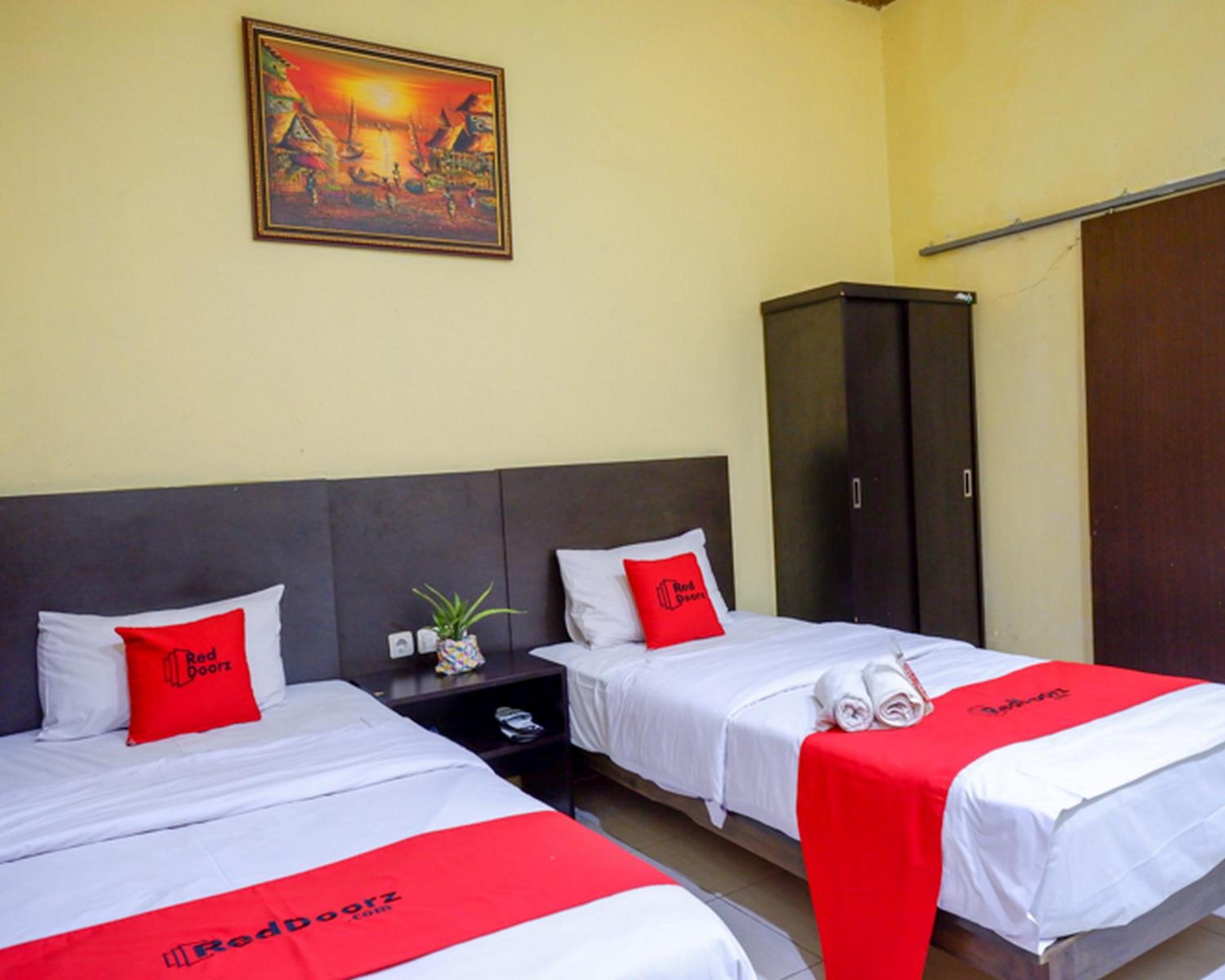 Twin Room - Photo 8