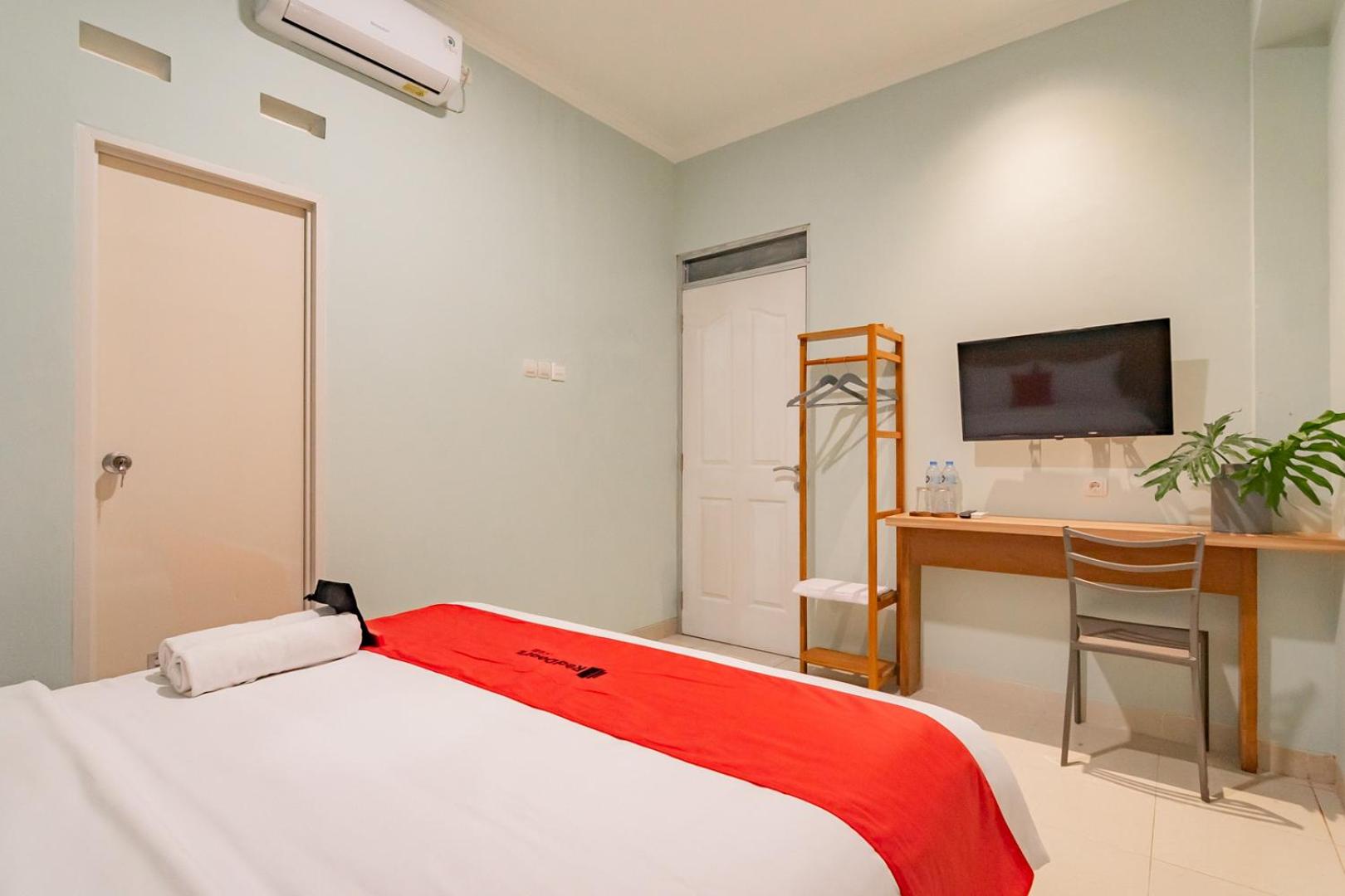 Double Room - Photo 6