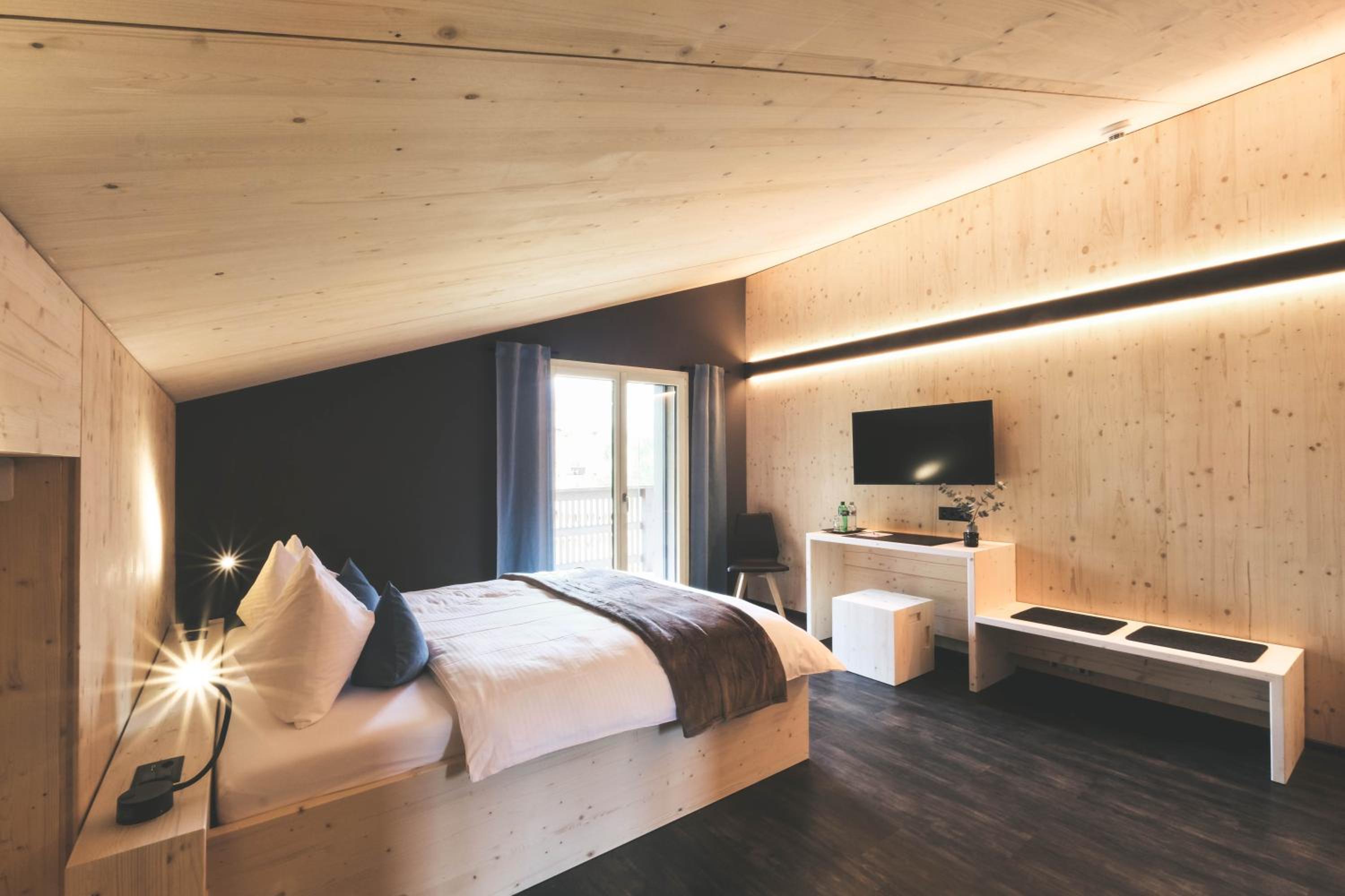 Double Room with Extra Bed - Photo 7