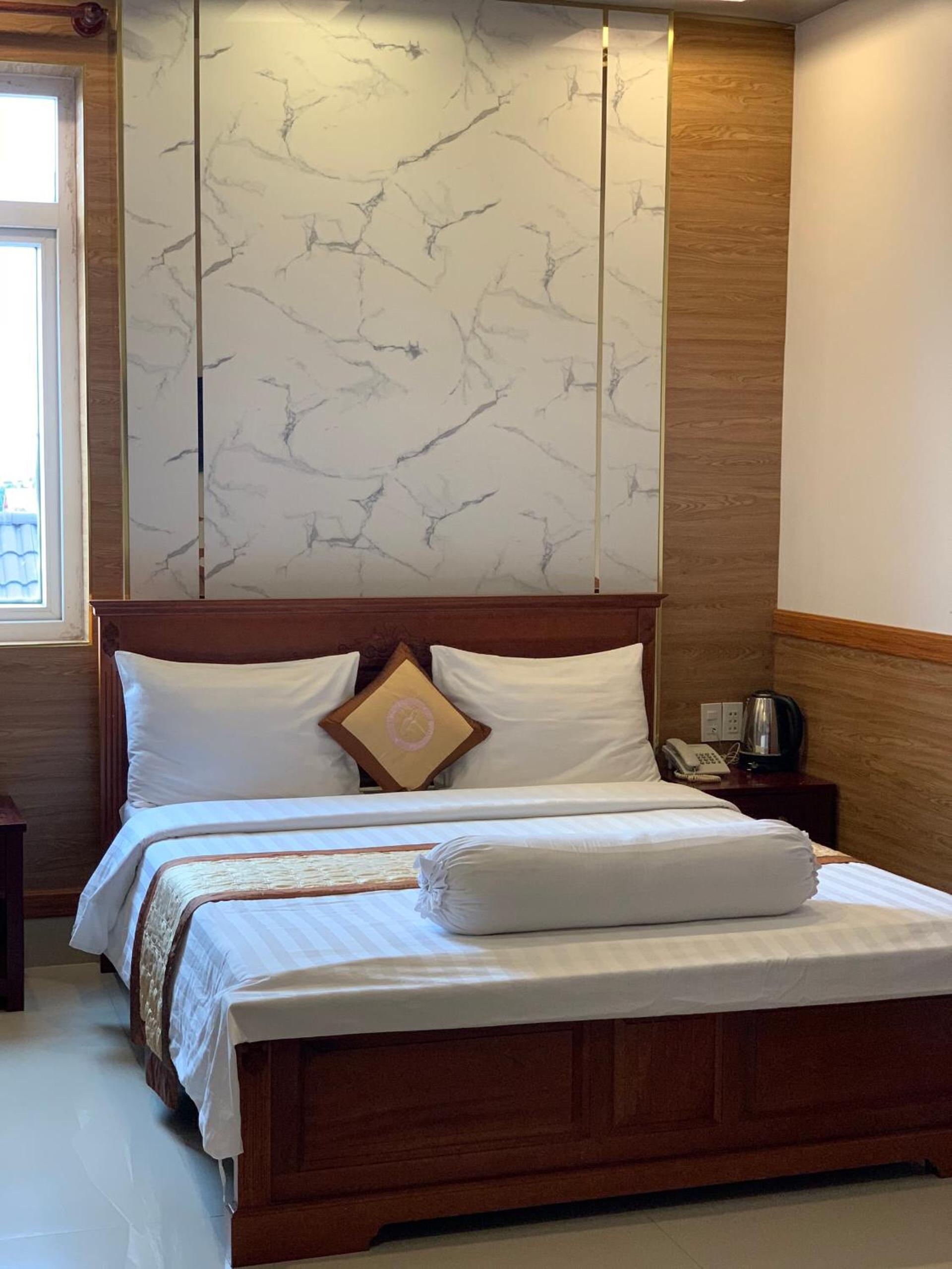 Standard Double Room - Photo 5
