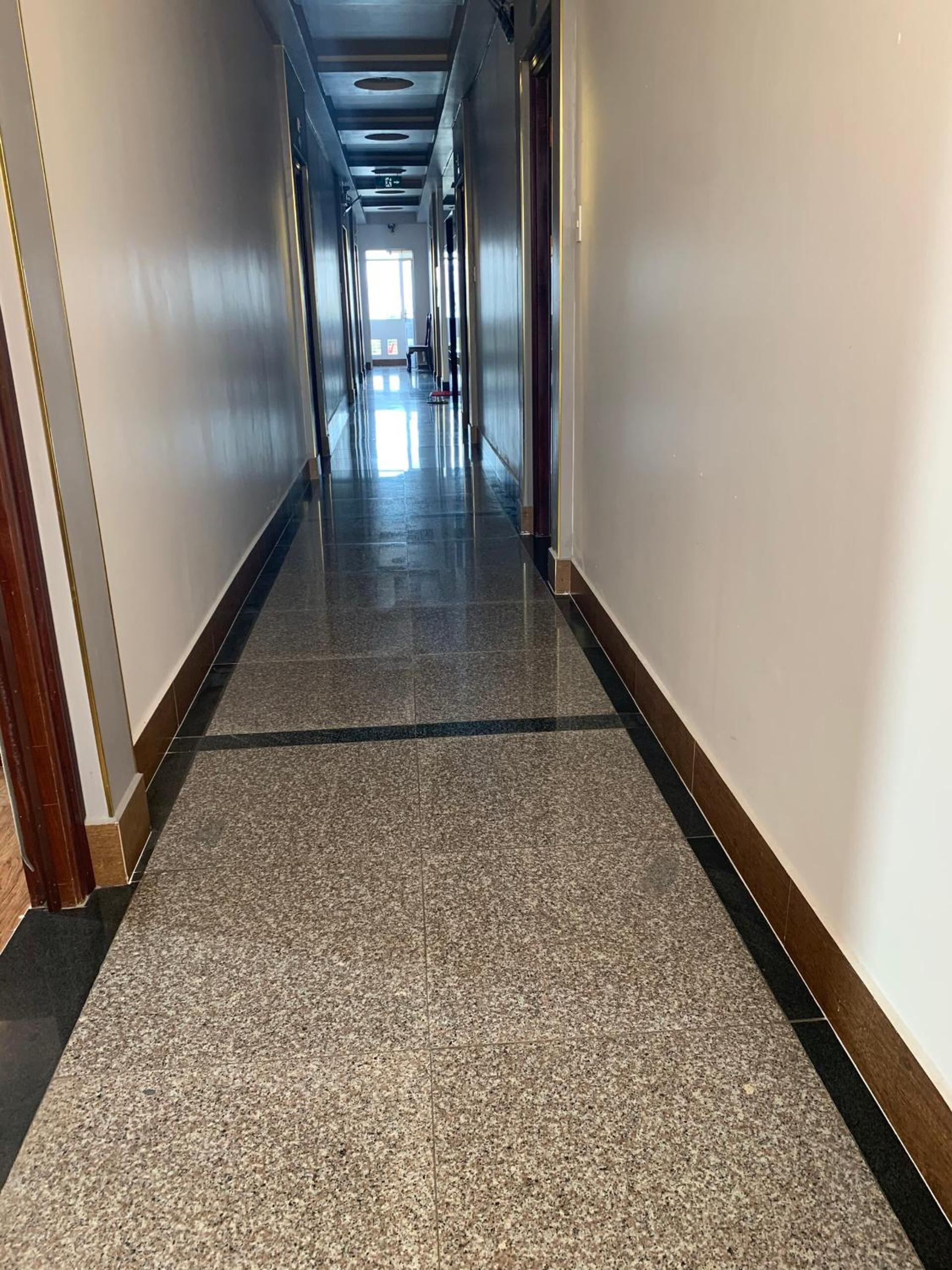 Standard Quadruple Room - Photo 8
