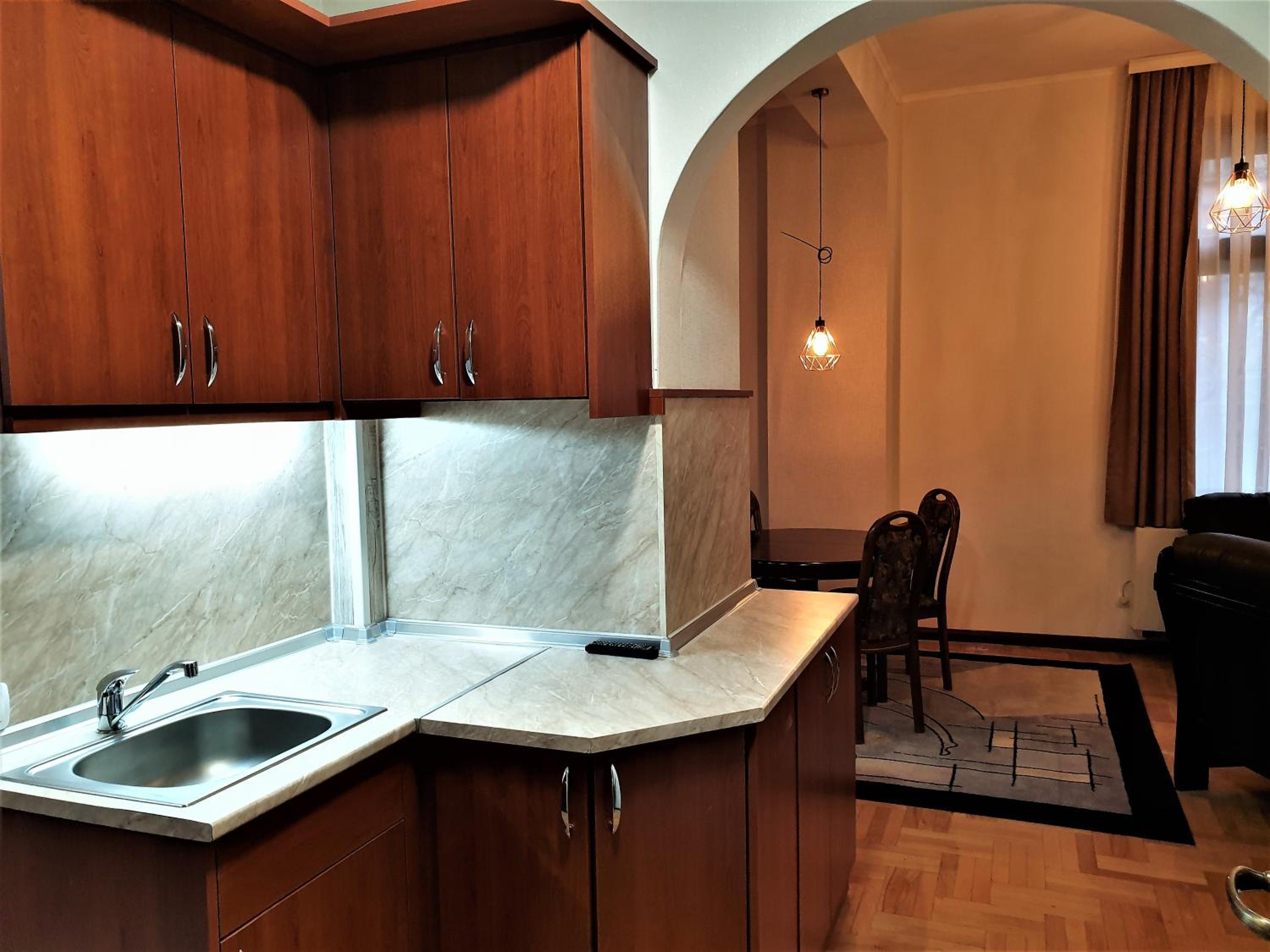 Apartment photo 2