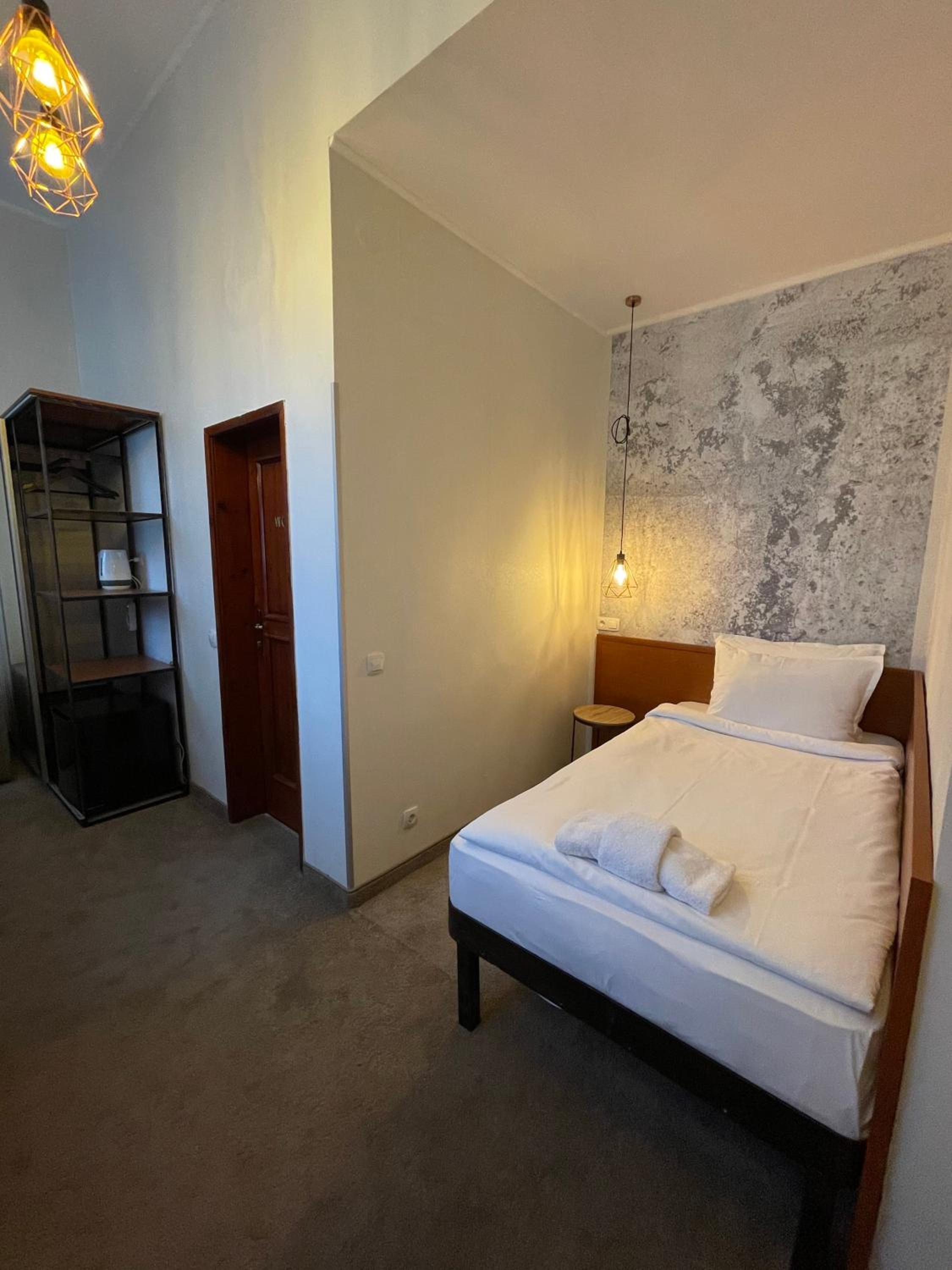 Single Room photo 1