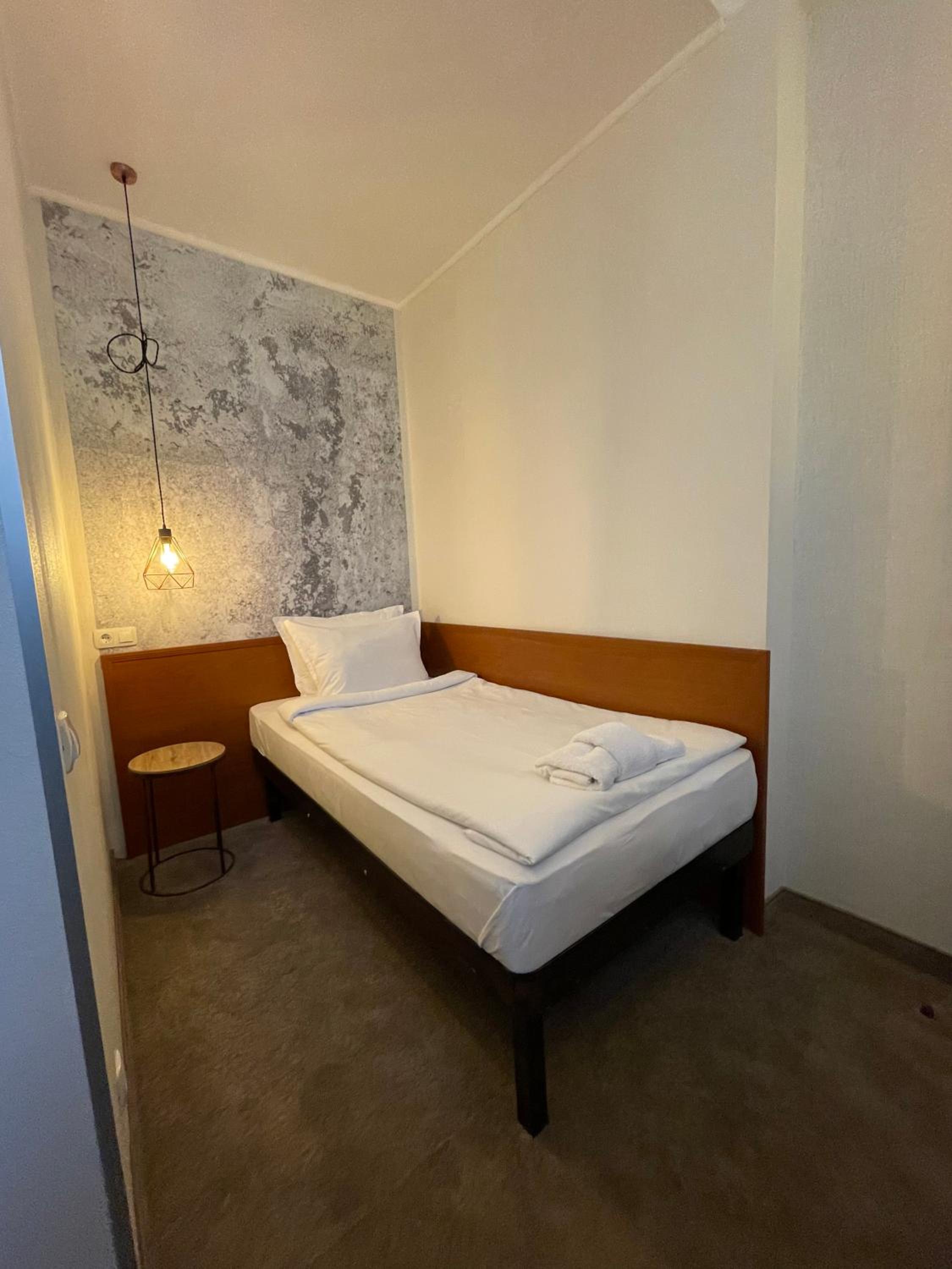 Single Room photo 3
