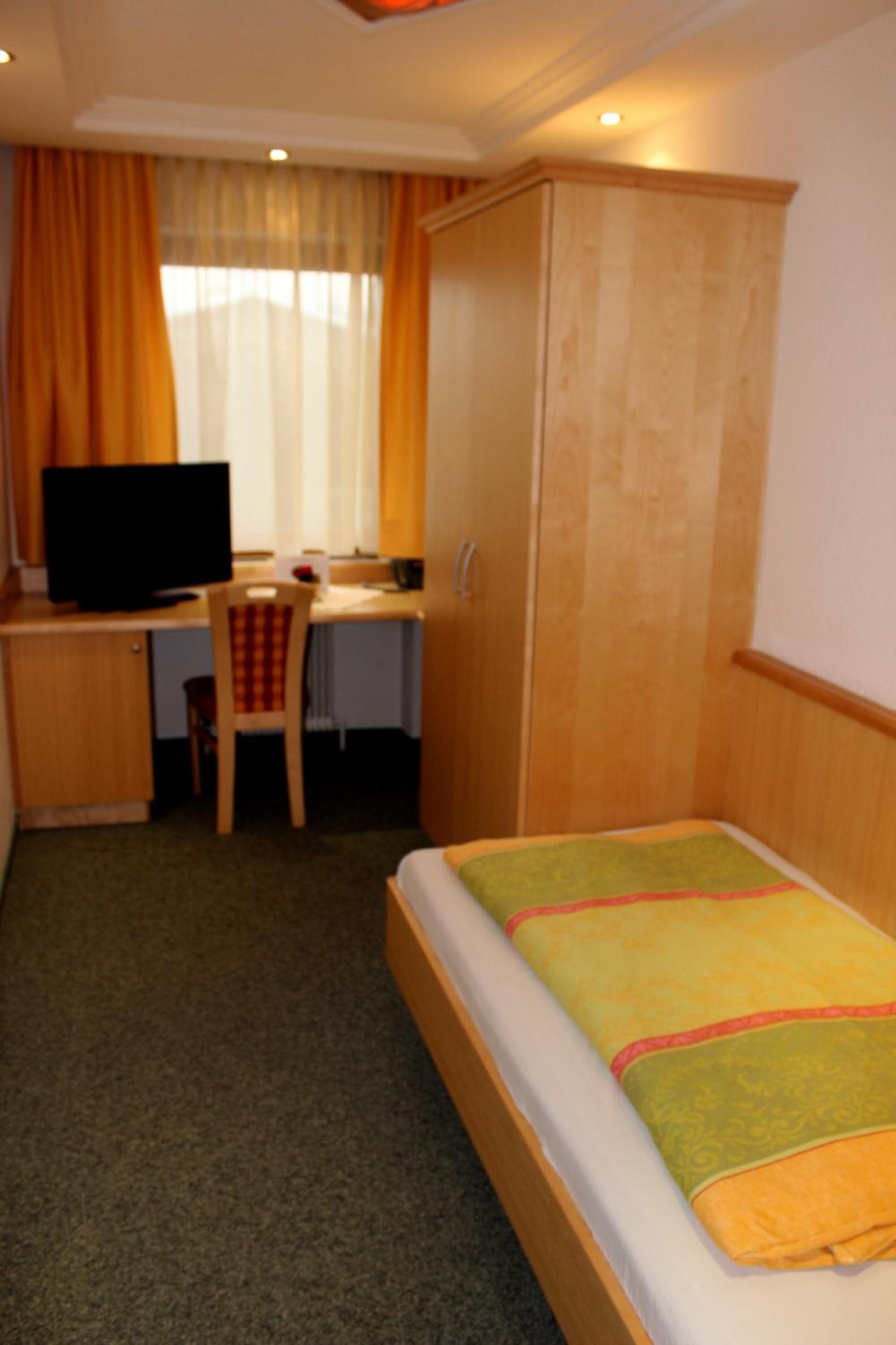 Single Room photo 1