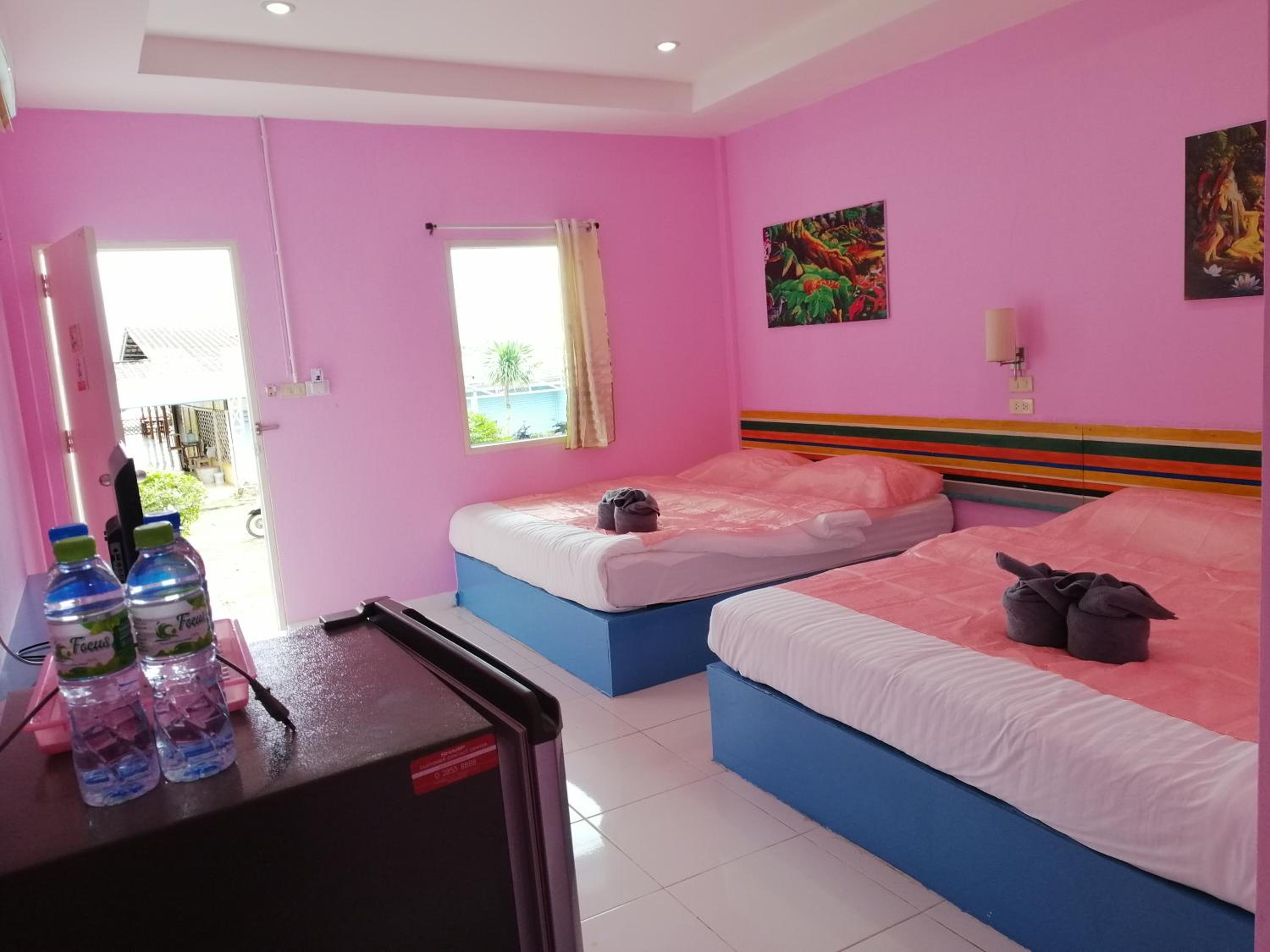 Quadruple Room with Terrace - Photo 1