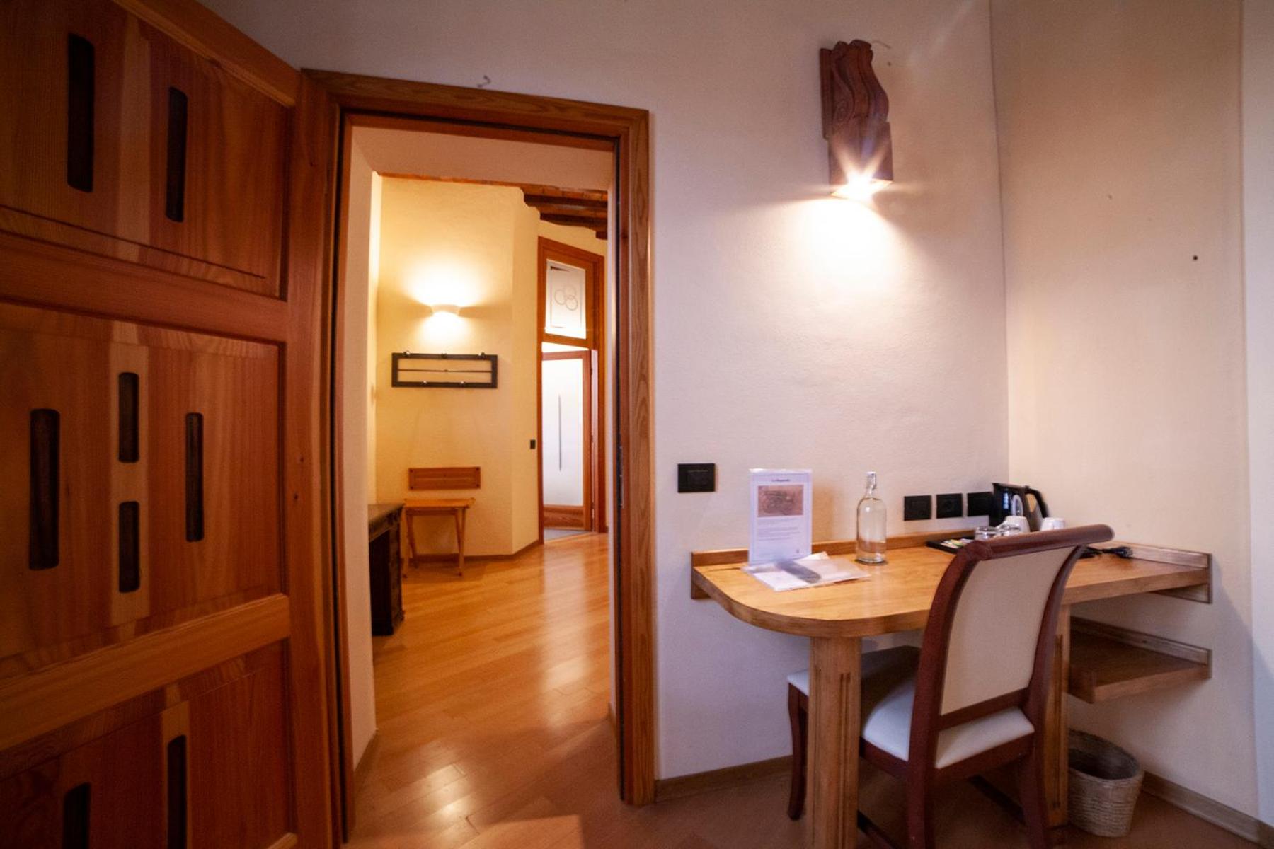 Superior Double or Twin Room - Photo 2
