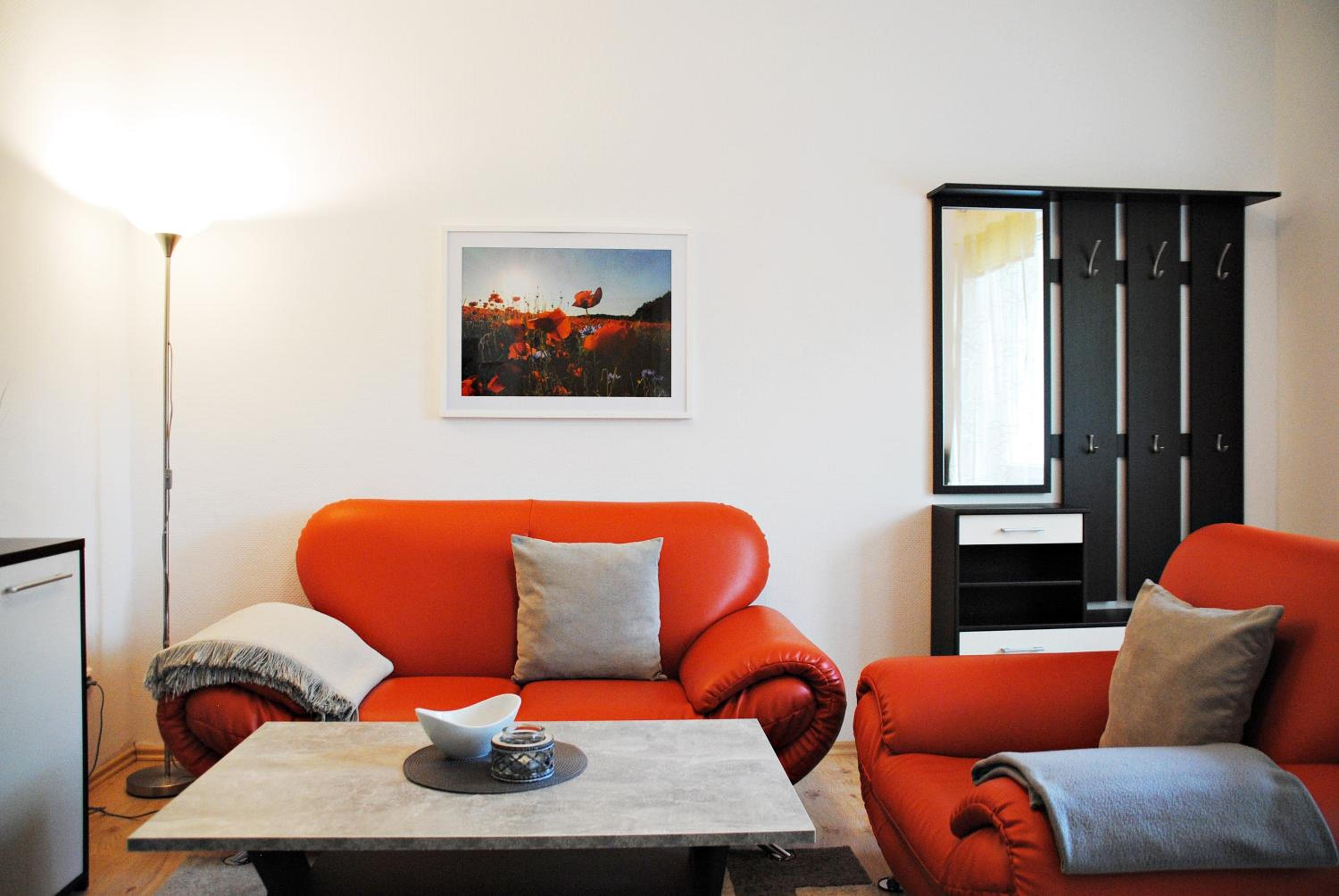 One-Bedroom Apartment photo 1