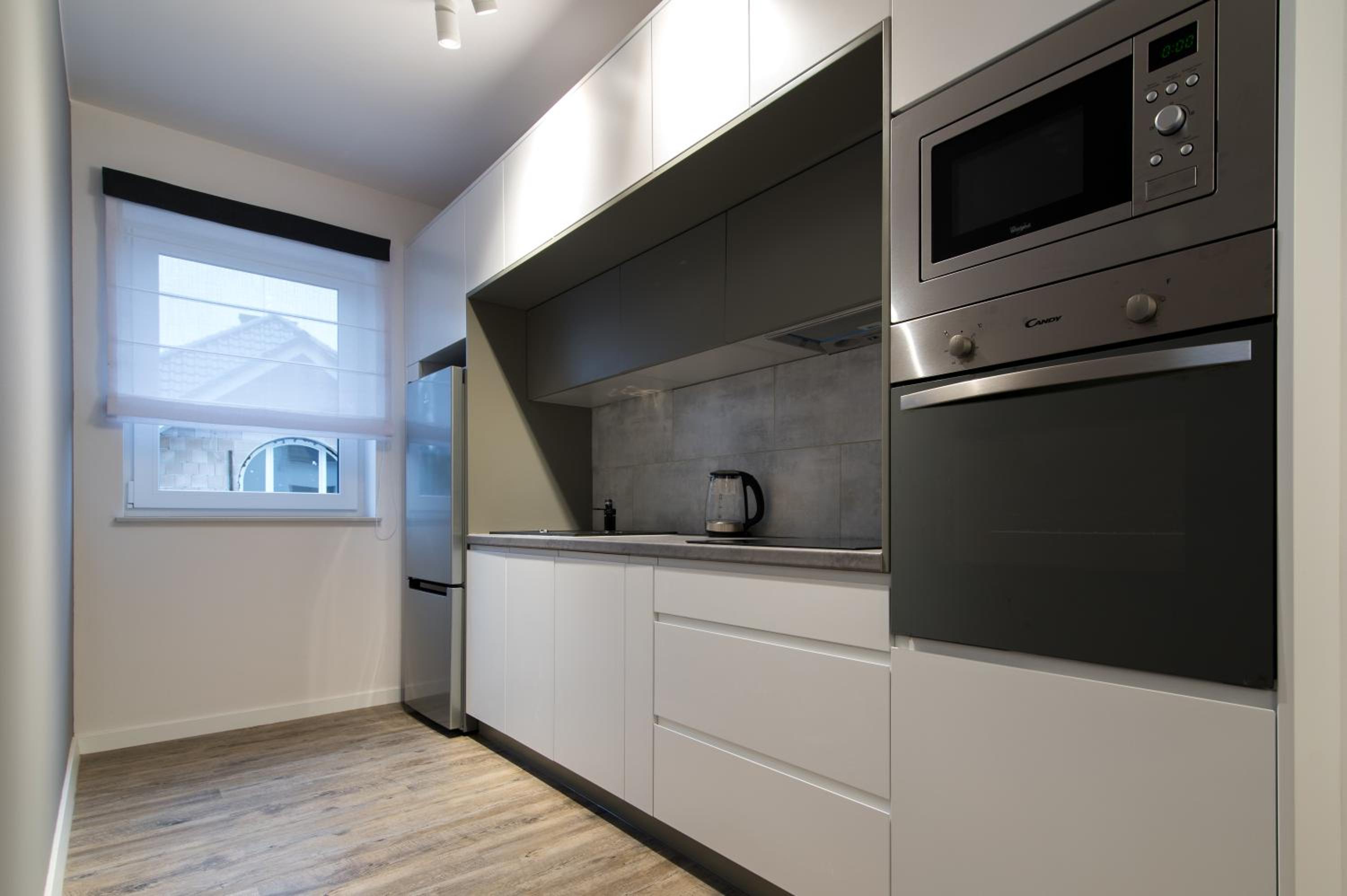 One-Bedroom Apartment - Photo 3
