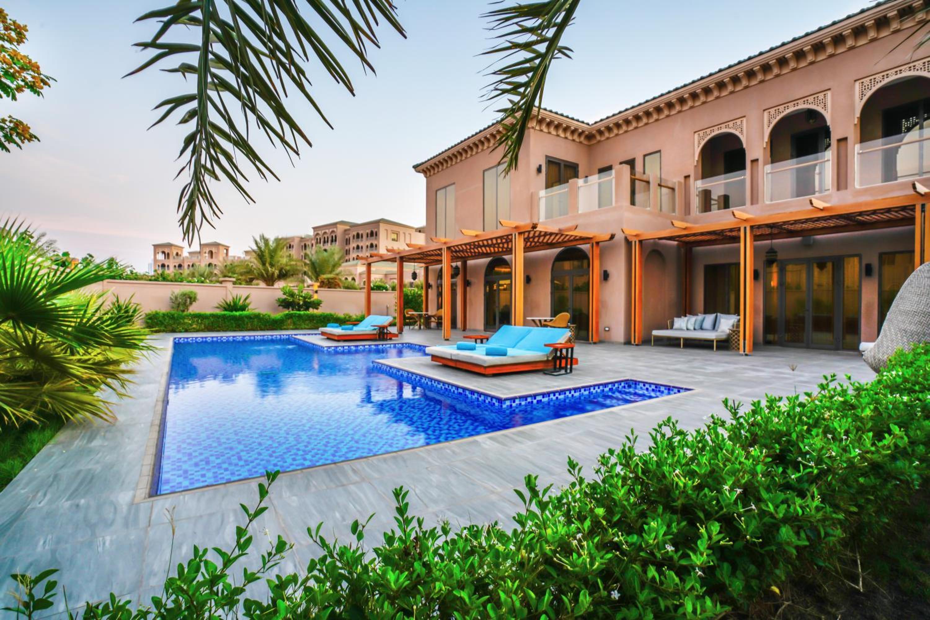 Royal Three-Bedroom Villa- 650 sqm | Private Pool, Garden & Butler photo 2
